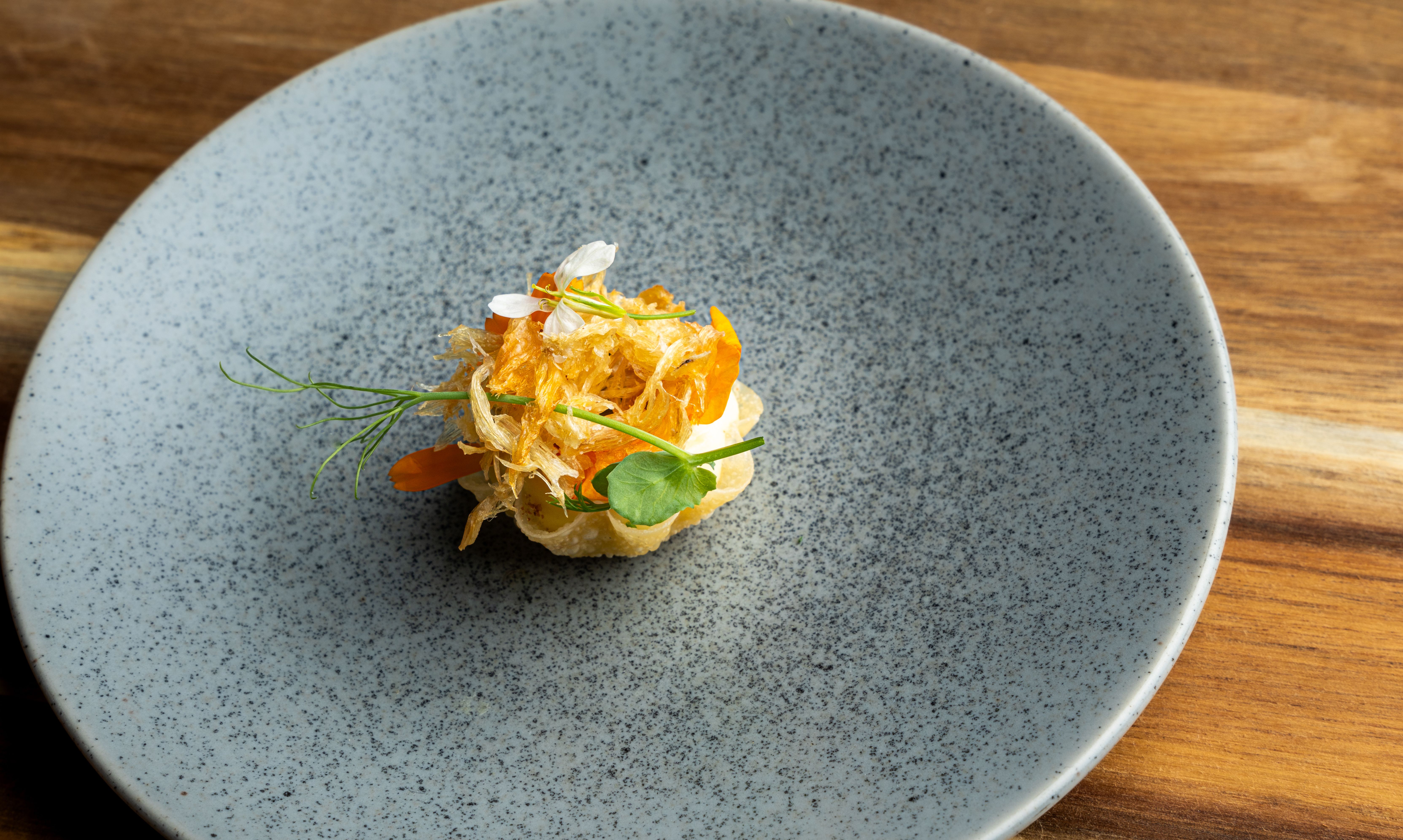 Mini tarts with stockfish and creamy pureed potatoes made by Tom Victor Gausdal