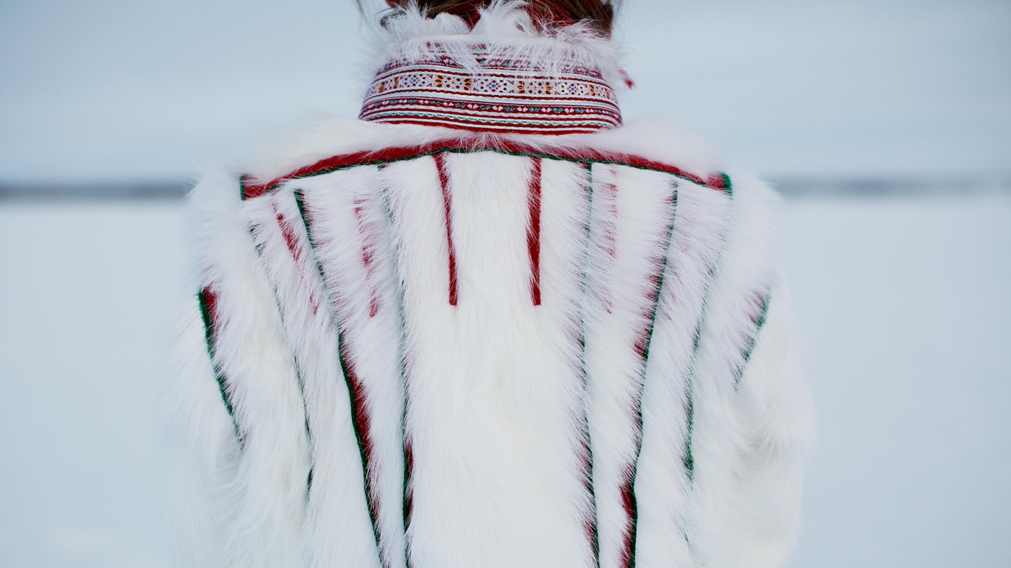 Details of traditional Sámi clothes.