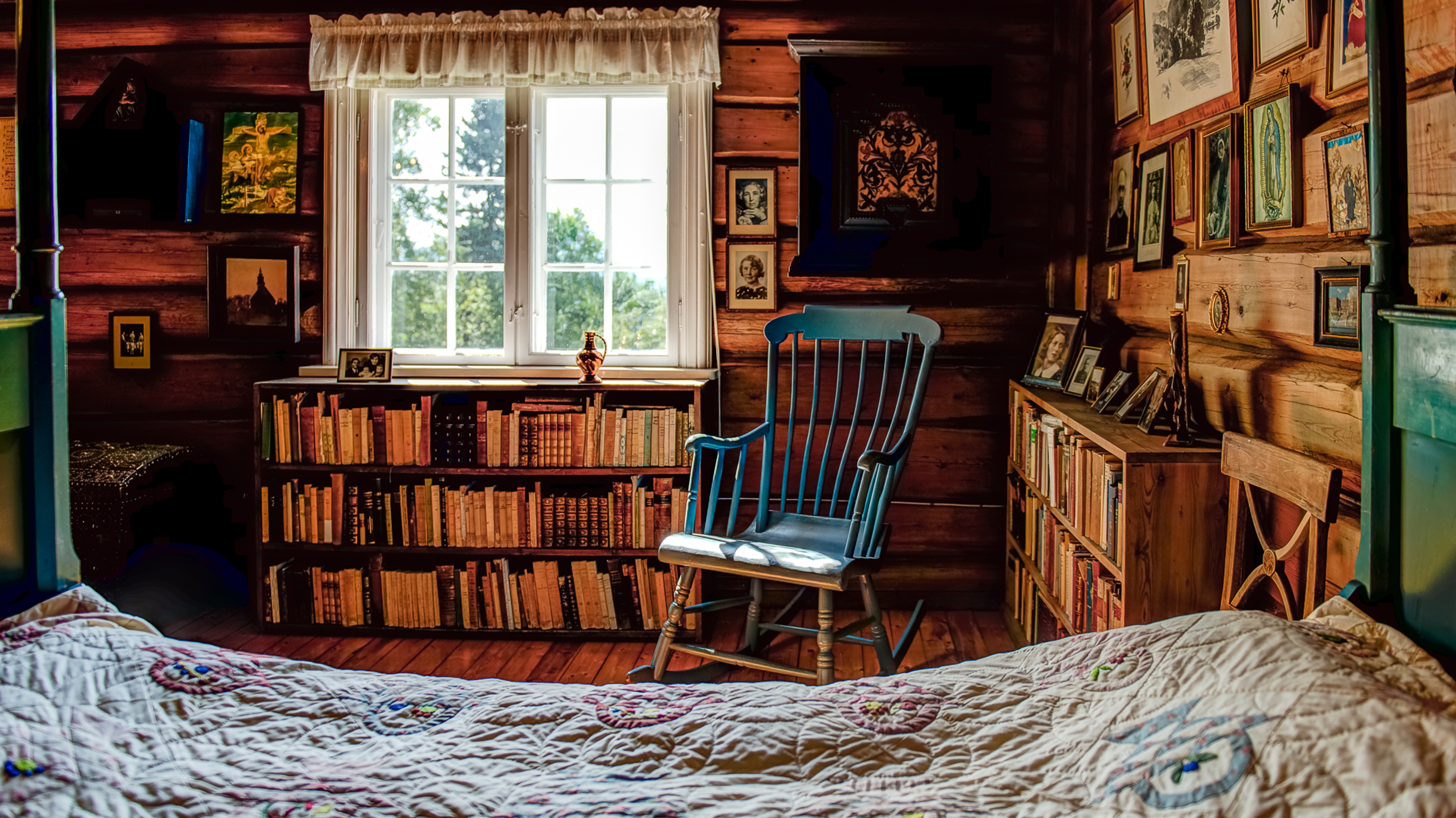 Inne i Sigrid Undsets hjem på Bjerkebæk Museum i Lillehammer