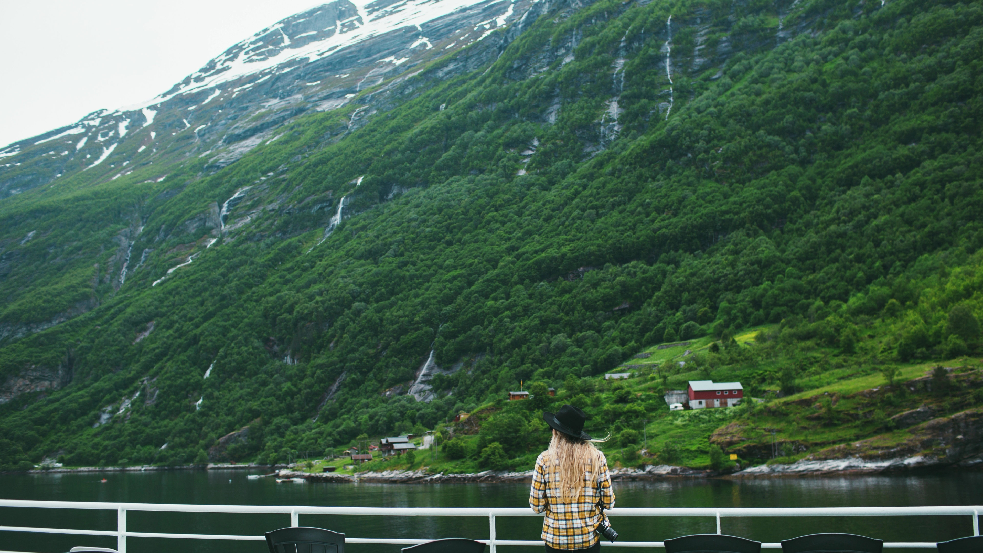 Ferry, Hellesylt, Geirangerfjord