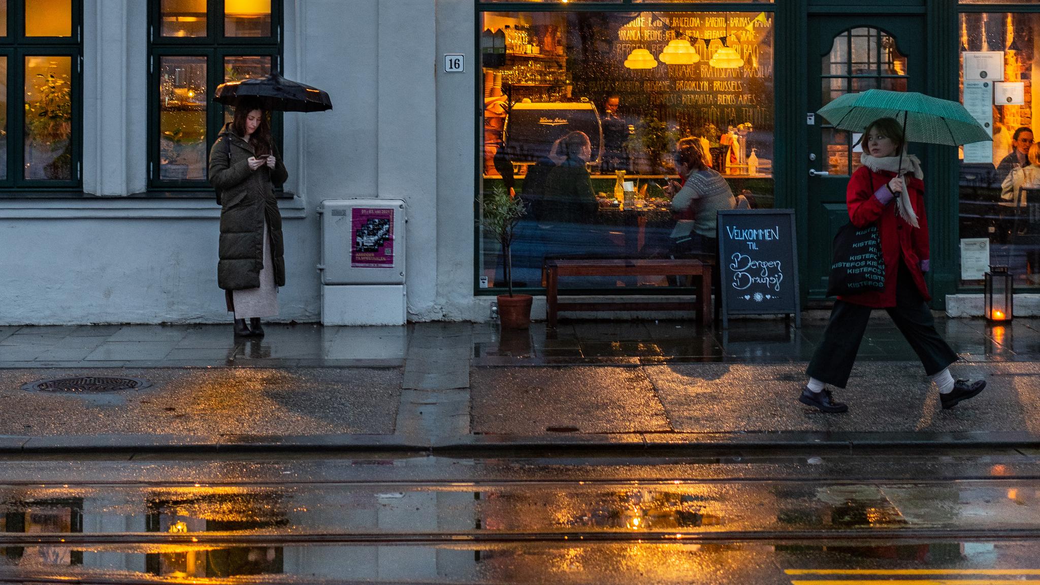 Pub on a rainy street in Bergen