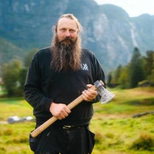 Craftsman Øyvind Mauren on the Setesdal stave church project