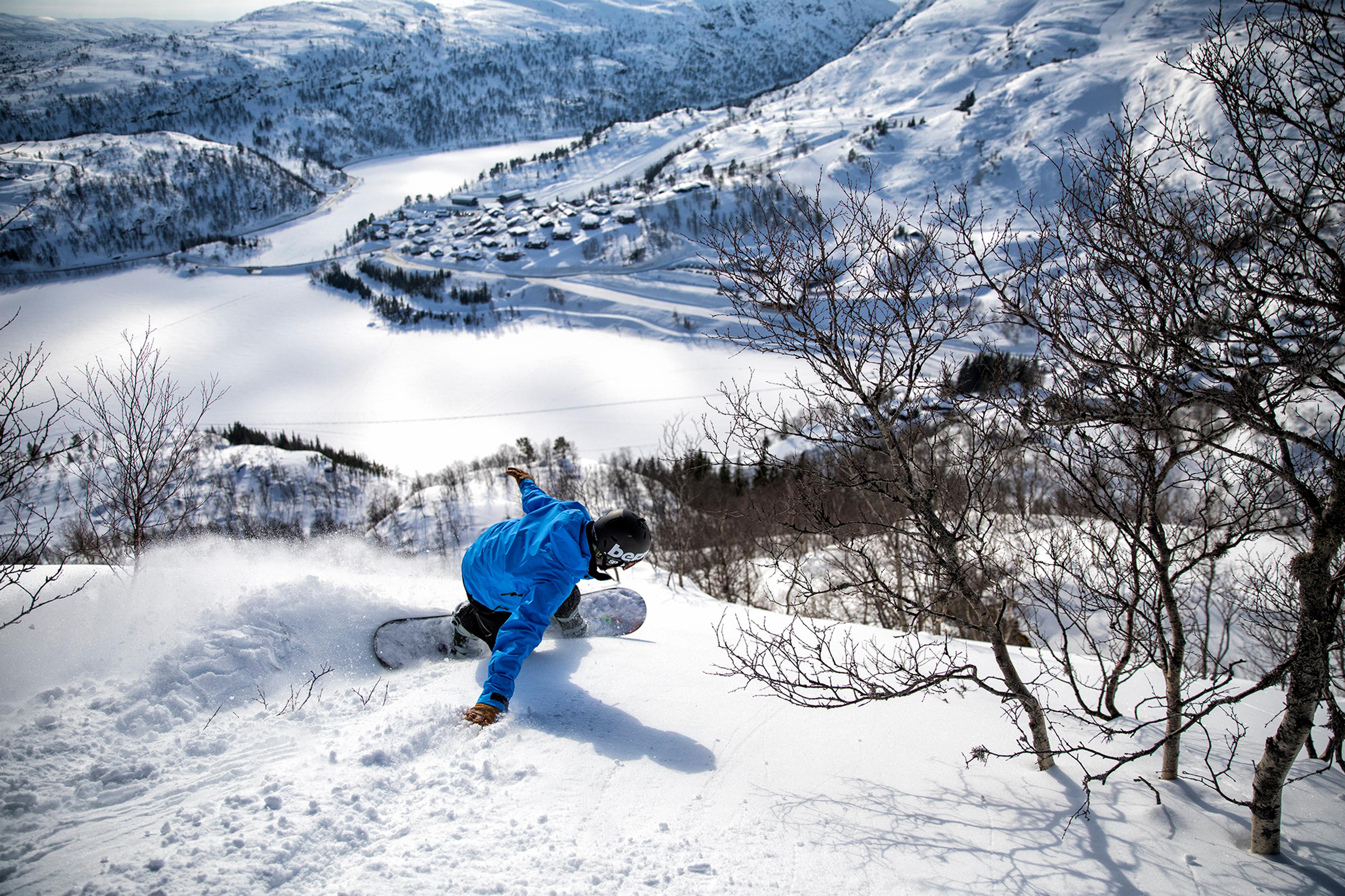 Snowboarder in the Sirdal alps
