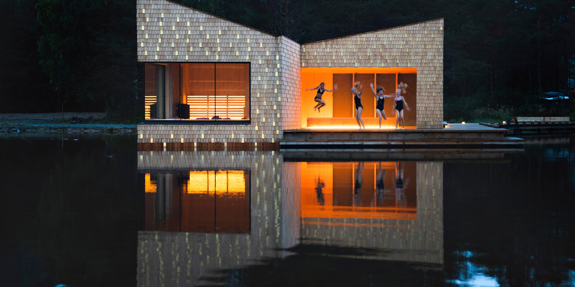 4 girls are having a wonderful autumn experience in Soria Moria sauna in Telemark, Norway