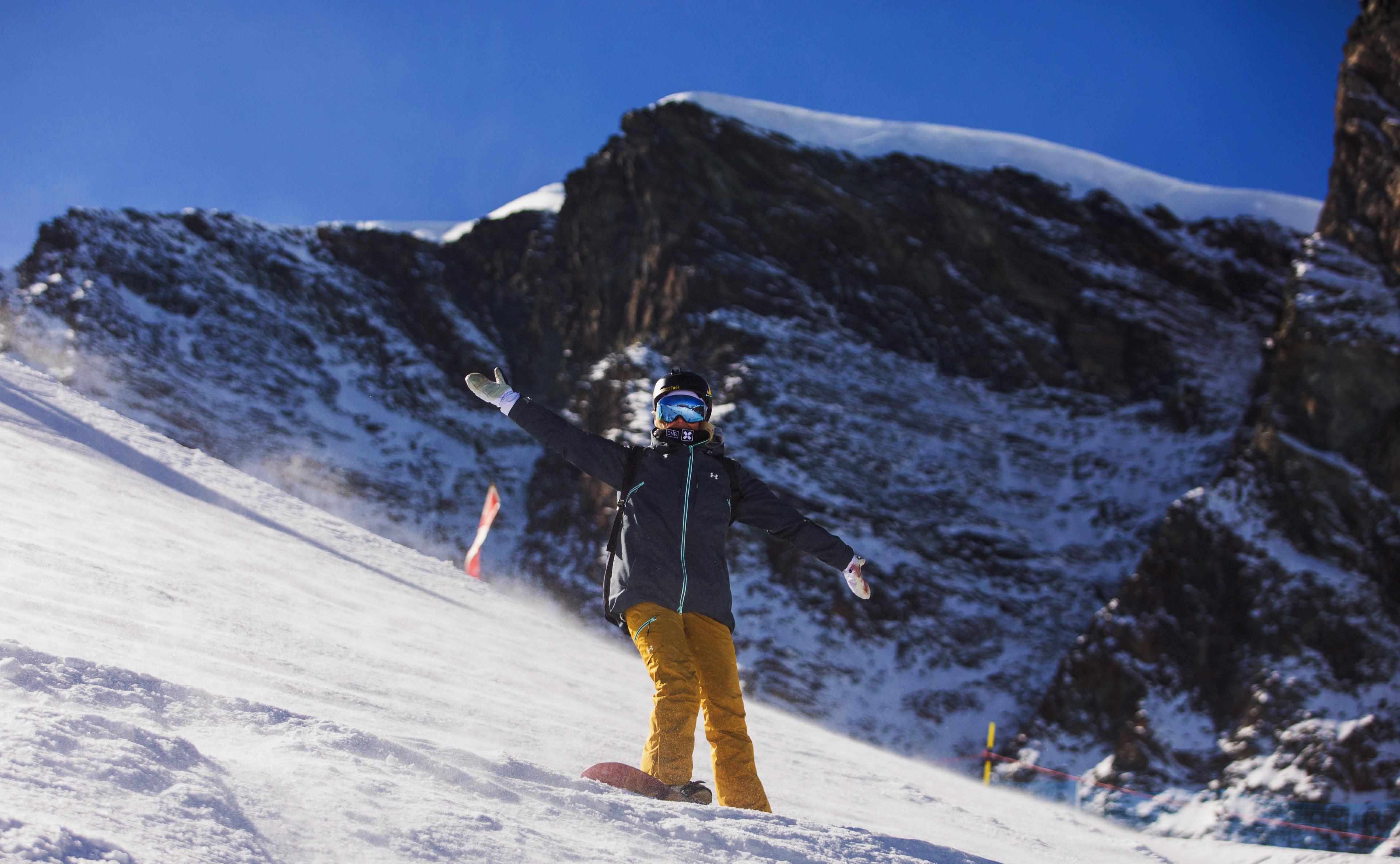 Silje Norendal snowboarding in Norway