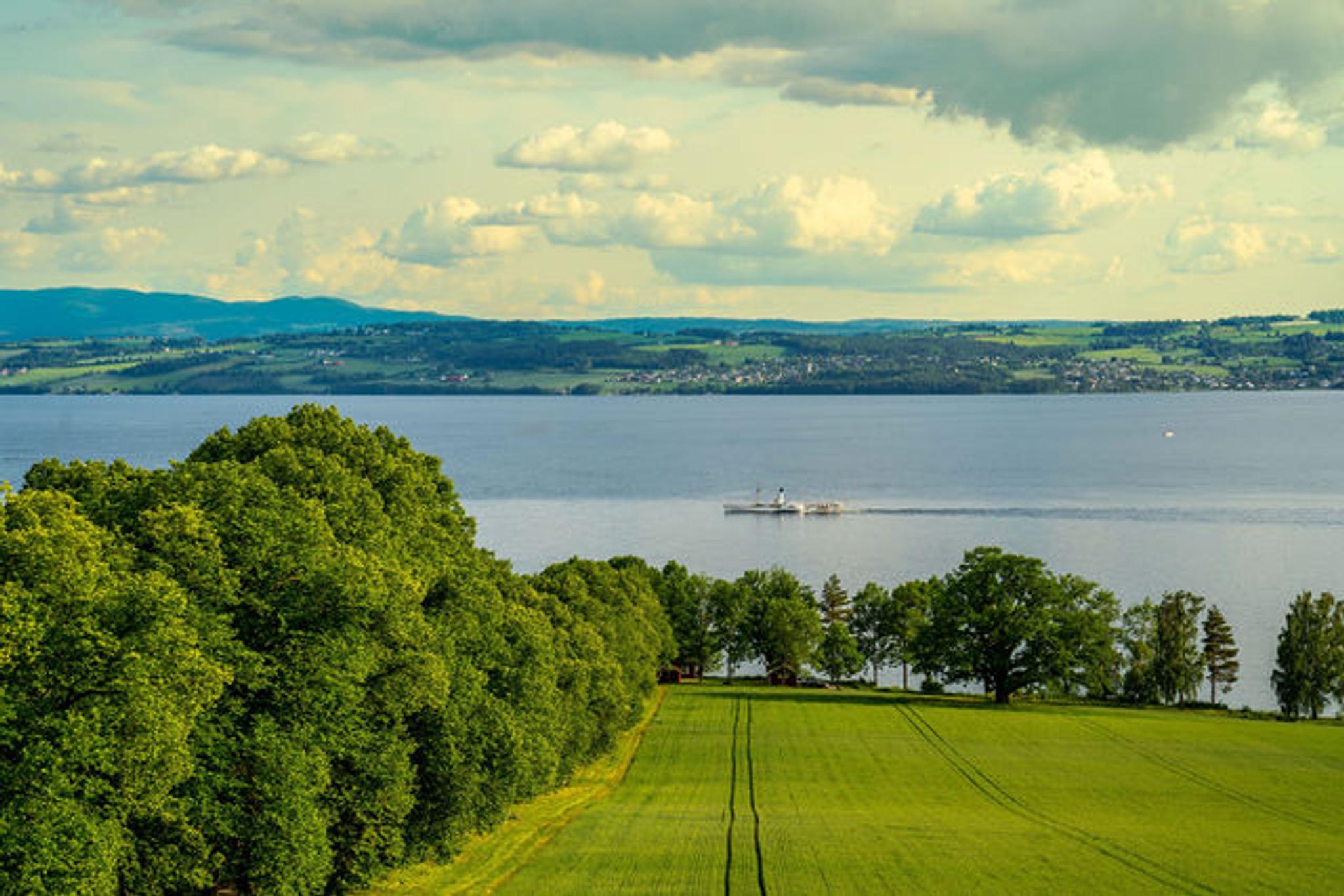 The historical DS Skibladner on lake Mjøsa