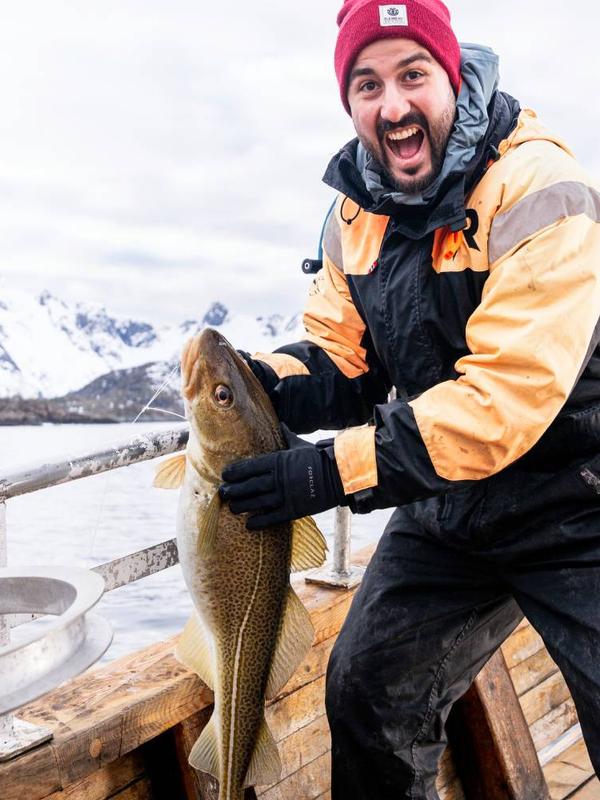 A man fishing skrei in Lofoten