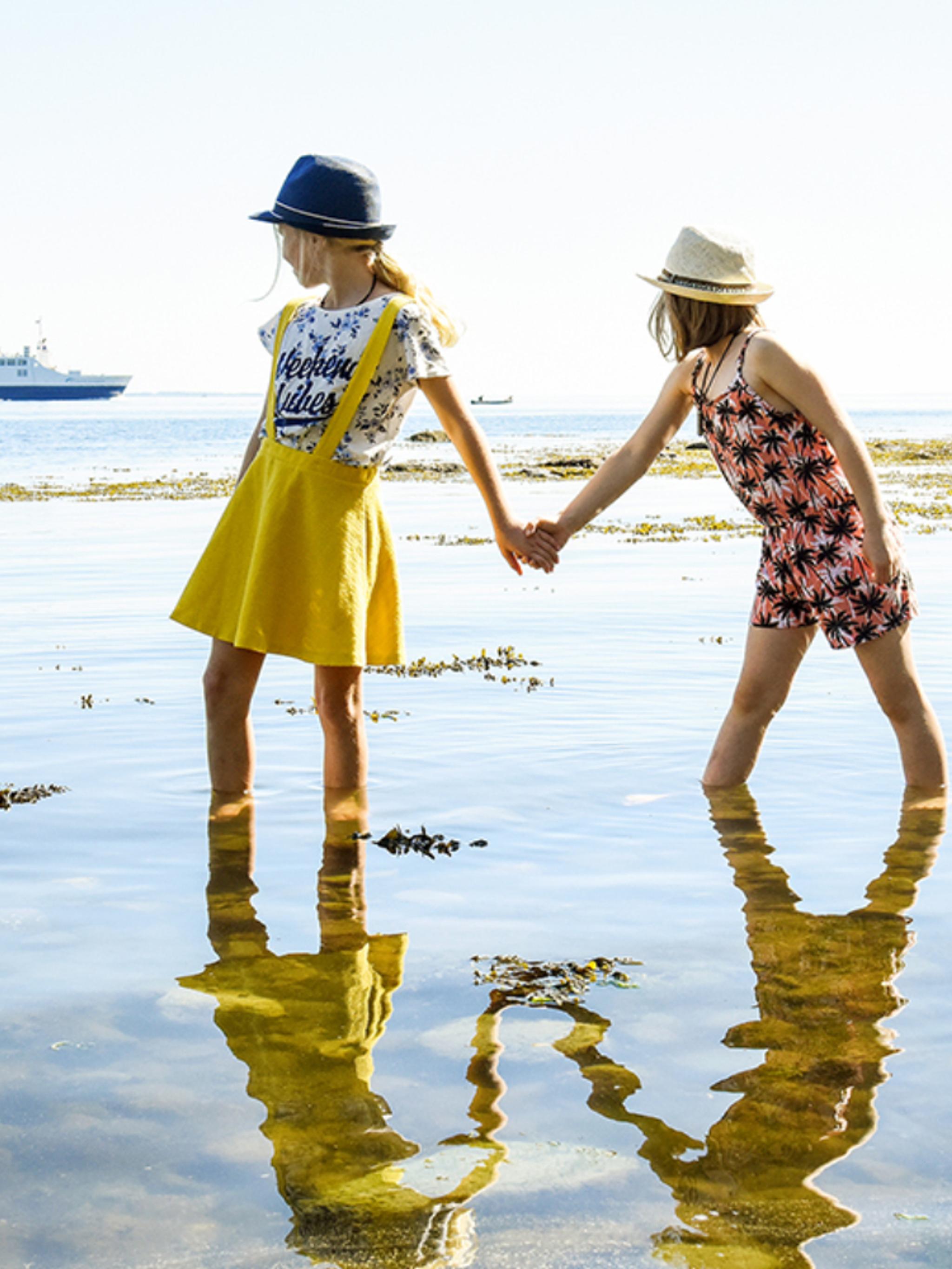 Kids at the beach in Moss