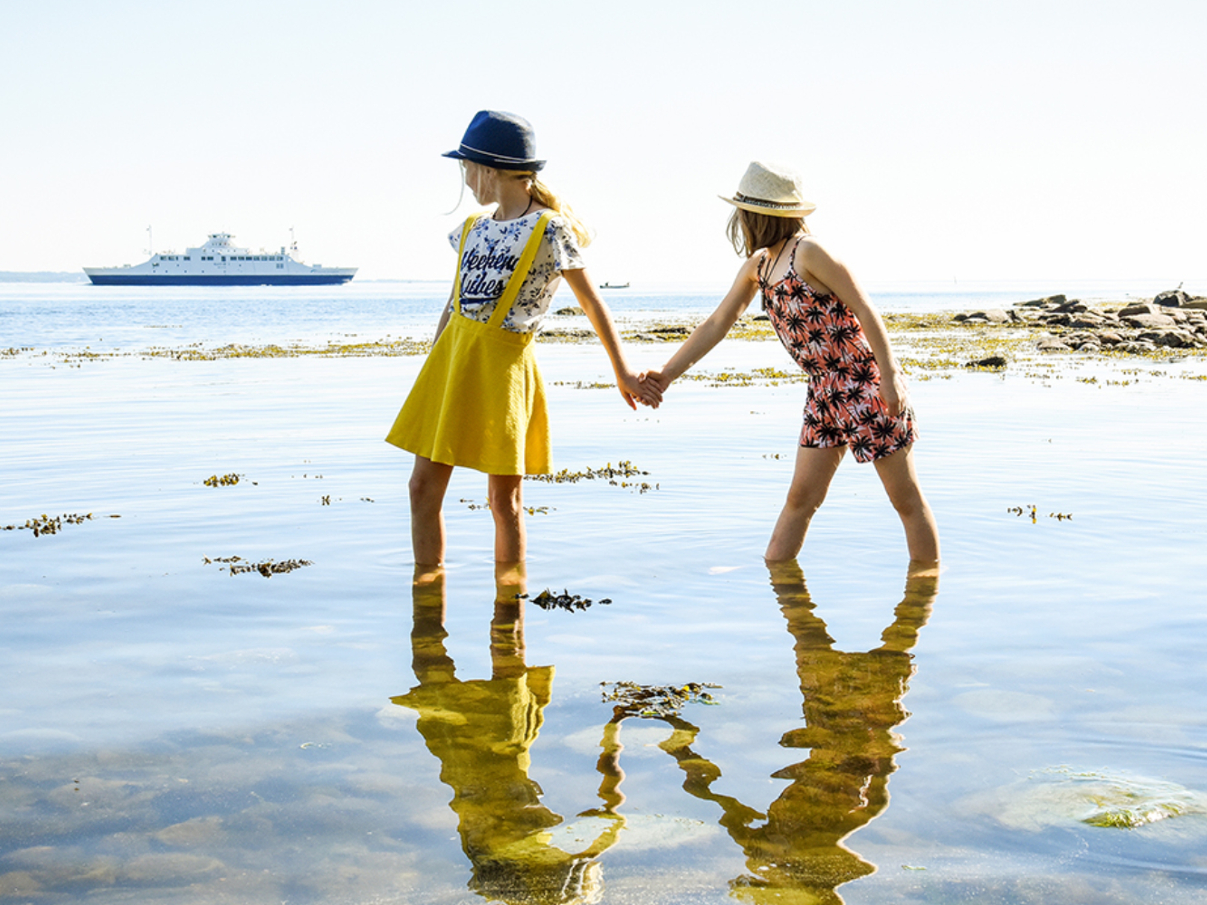 Kids at the beach in Moss