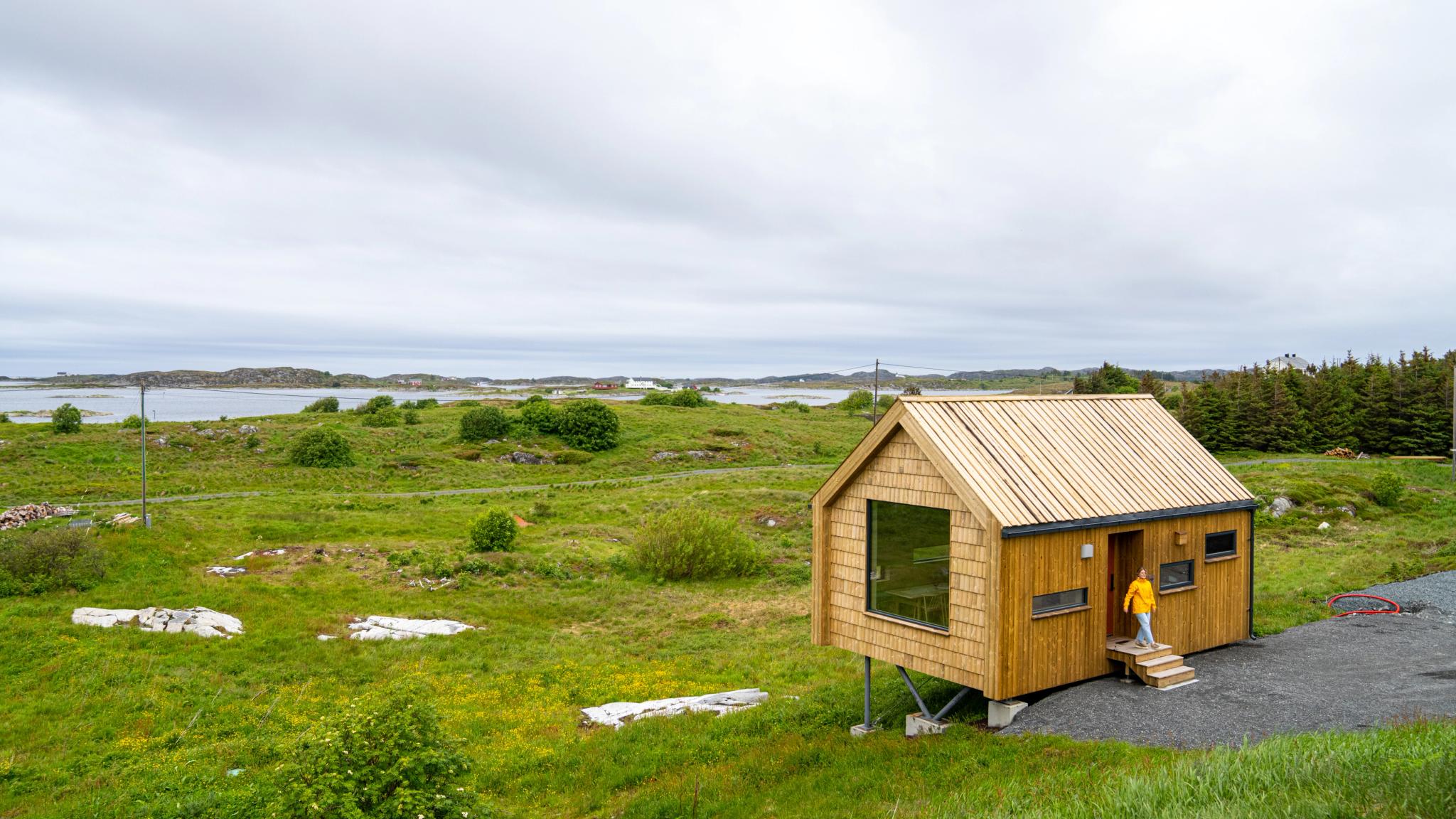 Cabins in the ocean gap at Villsaugården, Smøla
