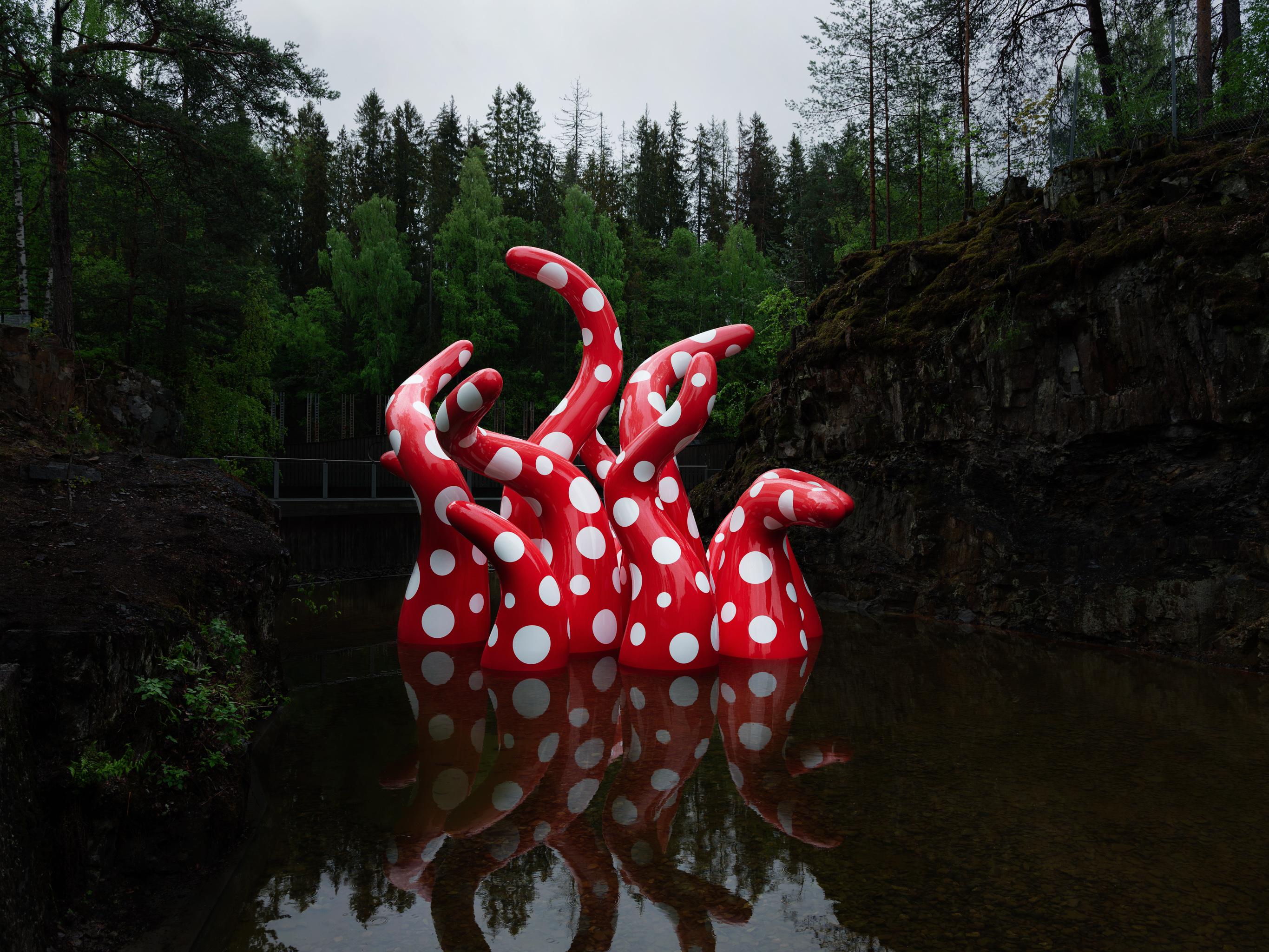 Skulpturen Shine of Life av Yayoi Kusama, Kistefos-Museet i Hadeland