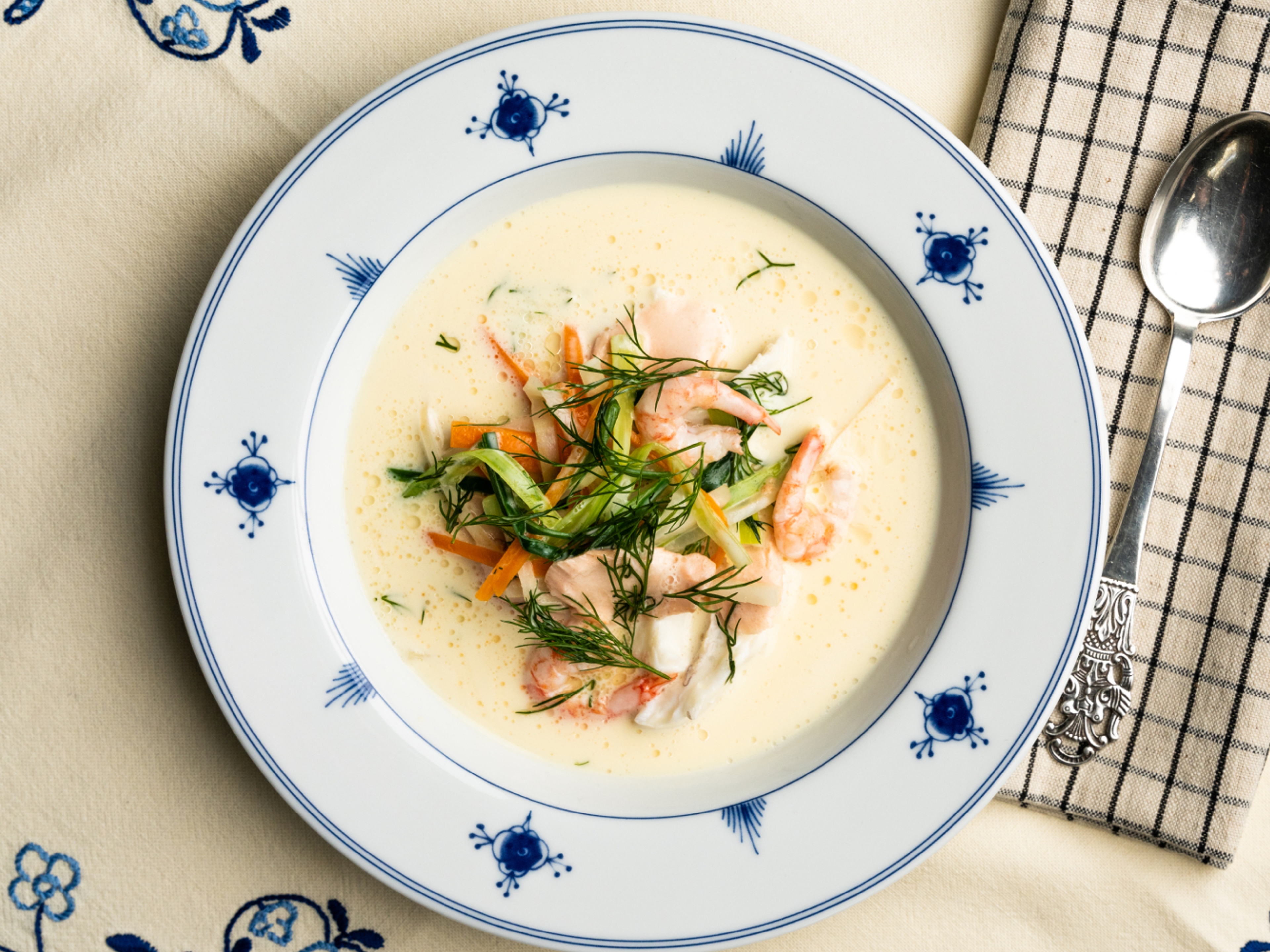 A bowl with Lars Erik Underthun's classic, creamy fish soup.