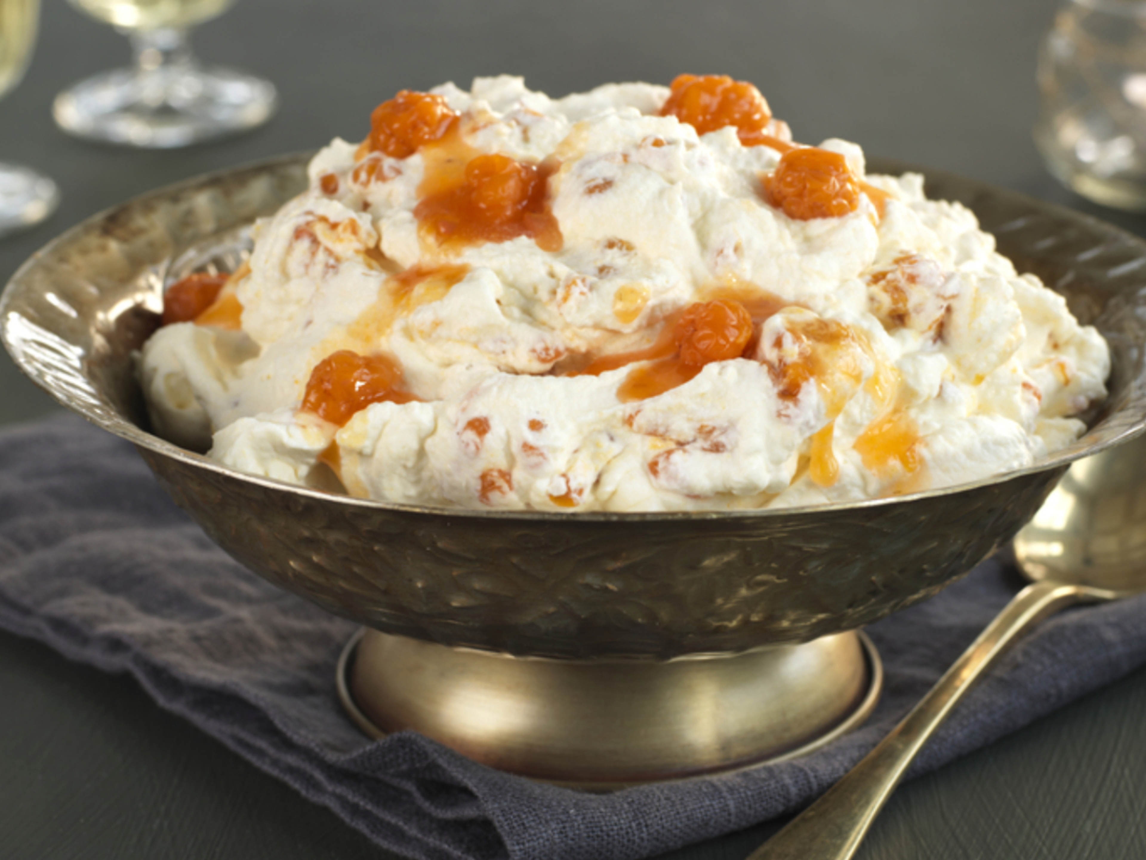Cloudberry cream