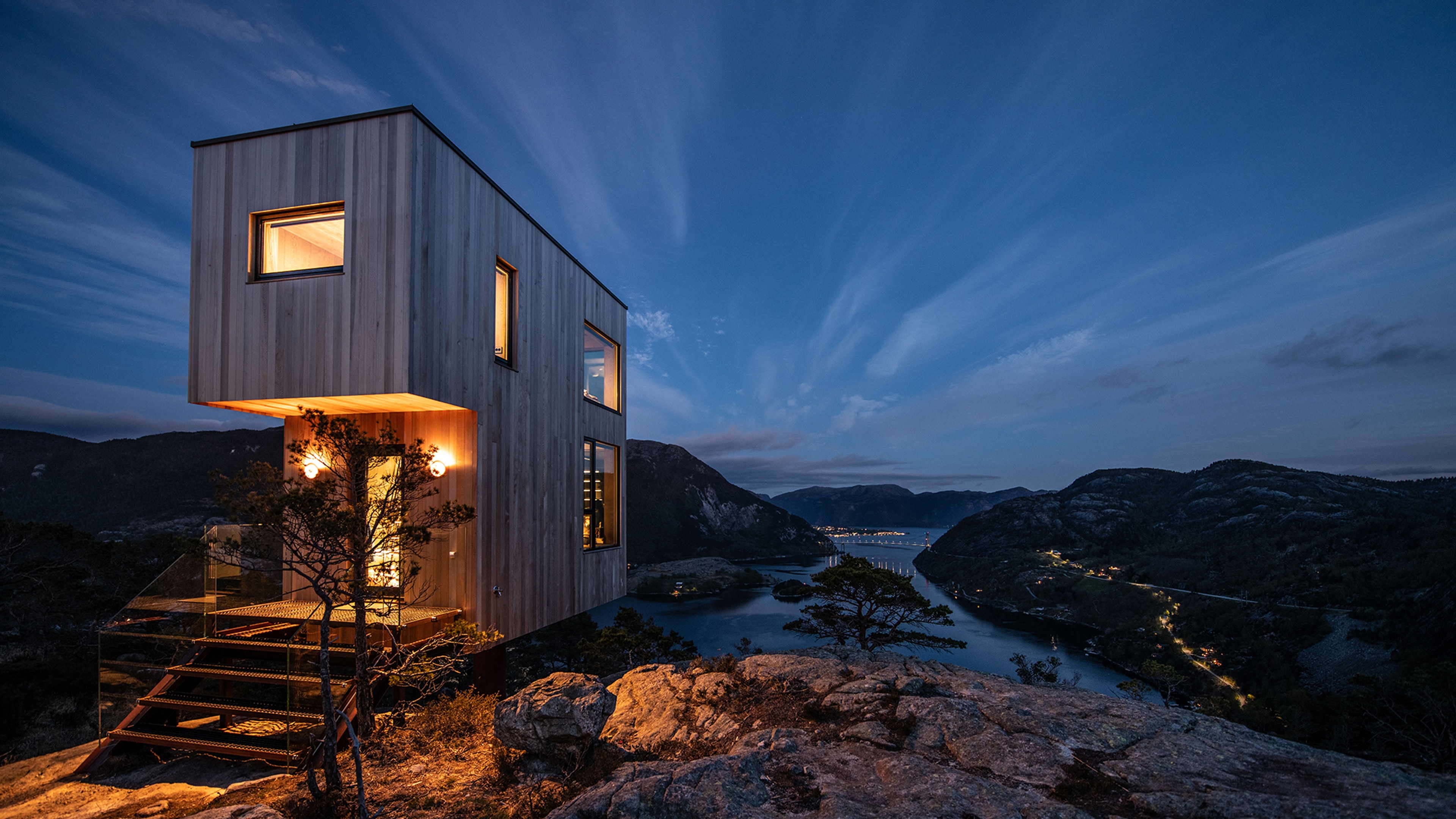 The Bolder Sky Lodge in Ryfylke, Fjord Norway