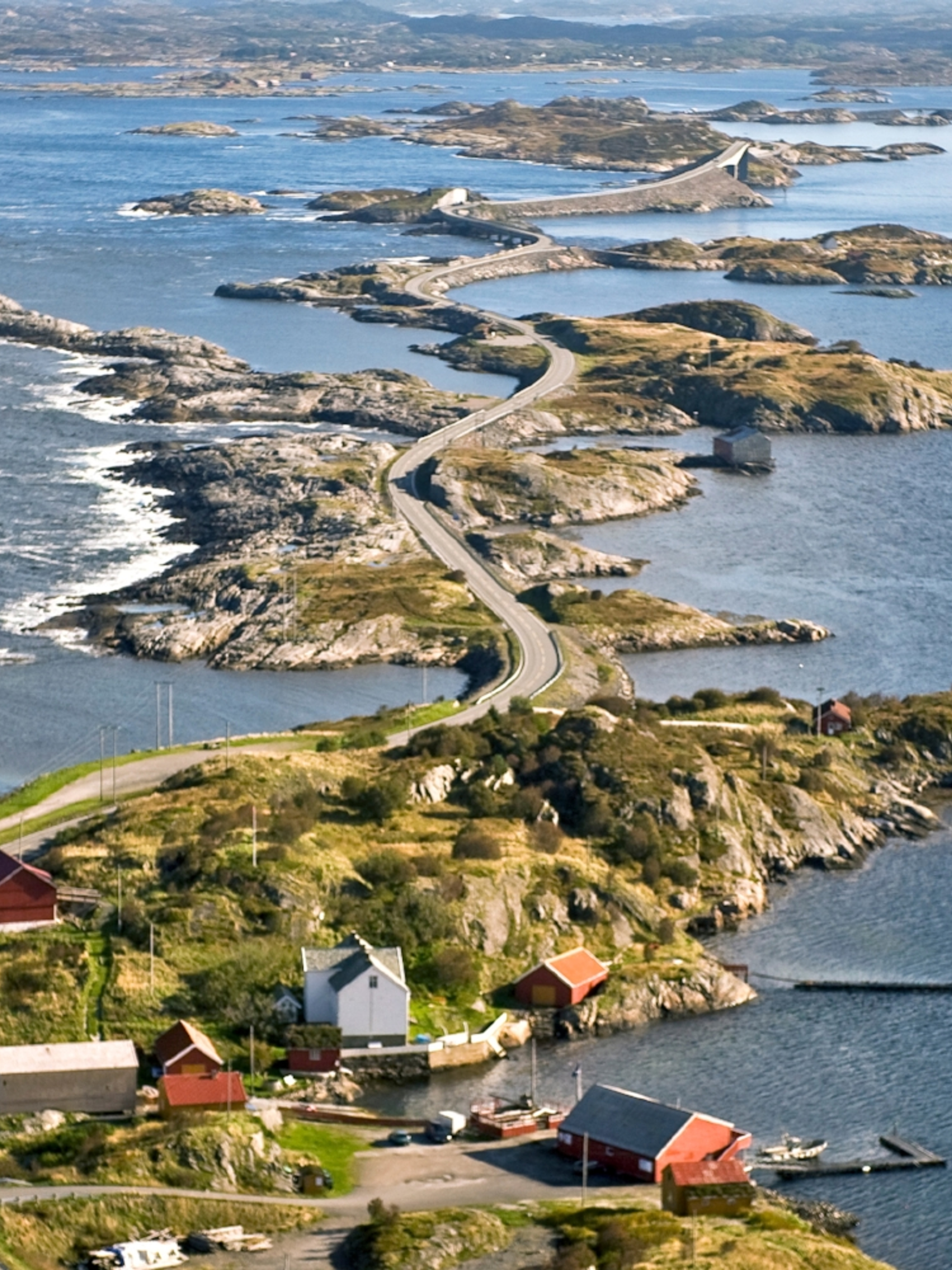 Luftbillede af Atlanterhavsvejen i Nordvest, Norge