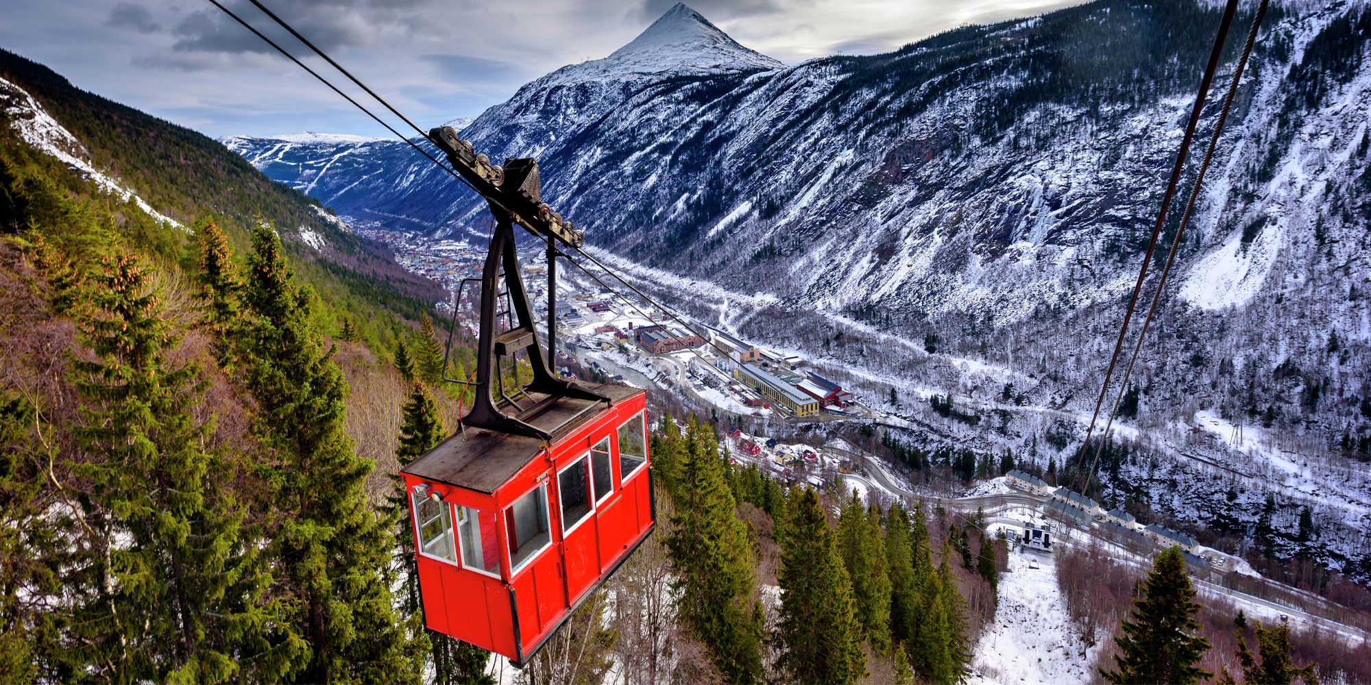 Die Seilbahn Krossobanen in Rjukan in der Telemark, Ostnorwegen