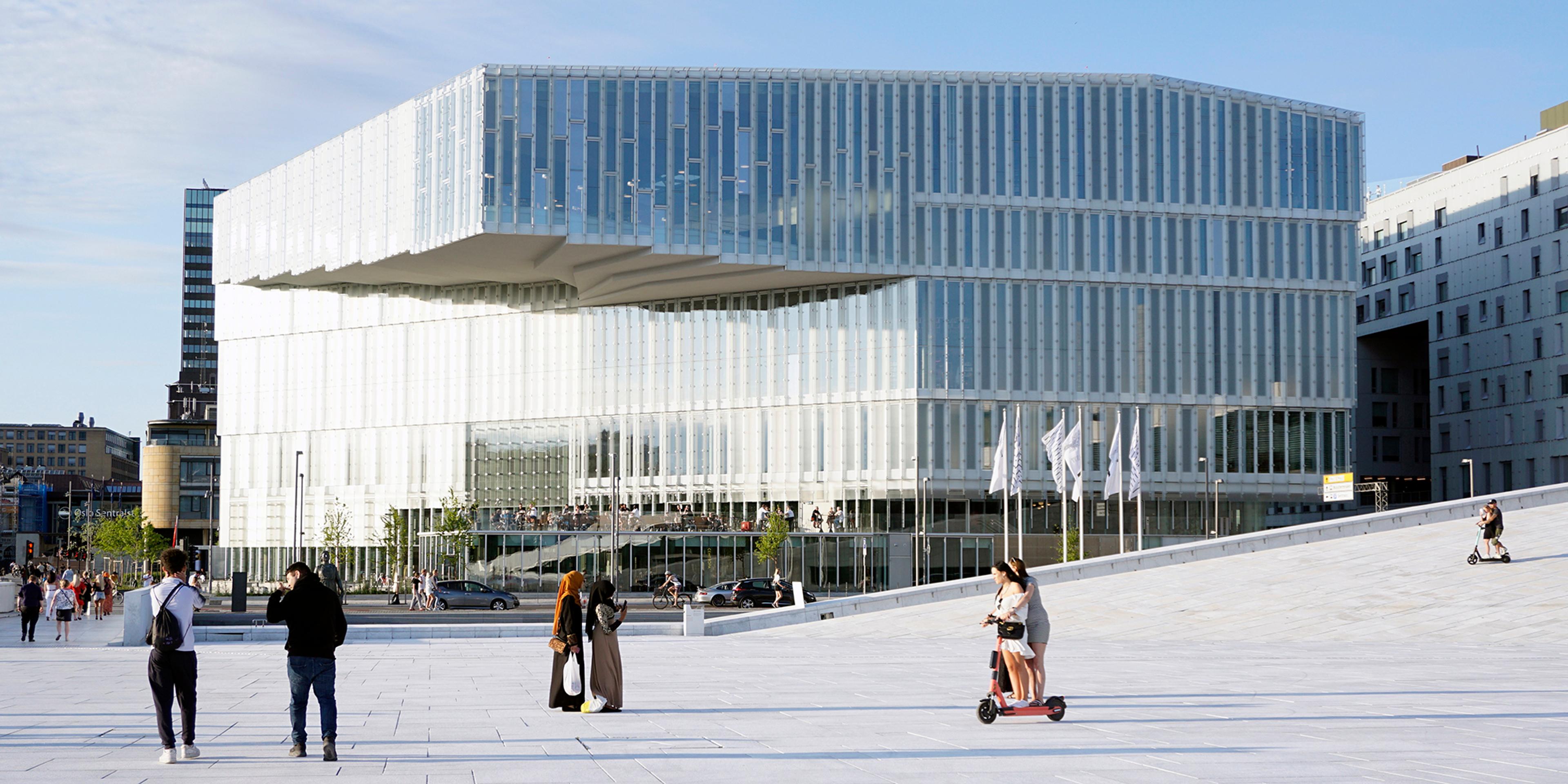Biblioteket Deichman i Bjørvika i Oslo på Østlandet
