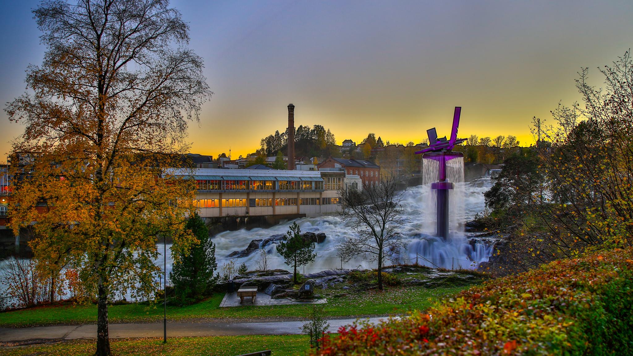 The sculpture Oppgangssaga in a river in Hønefoss, Eastern Norway