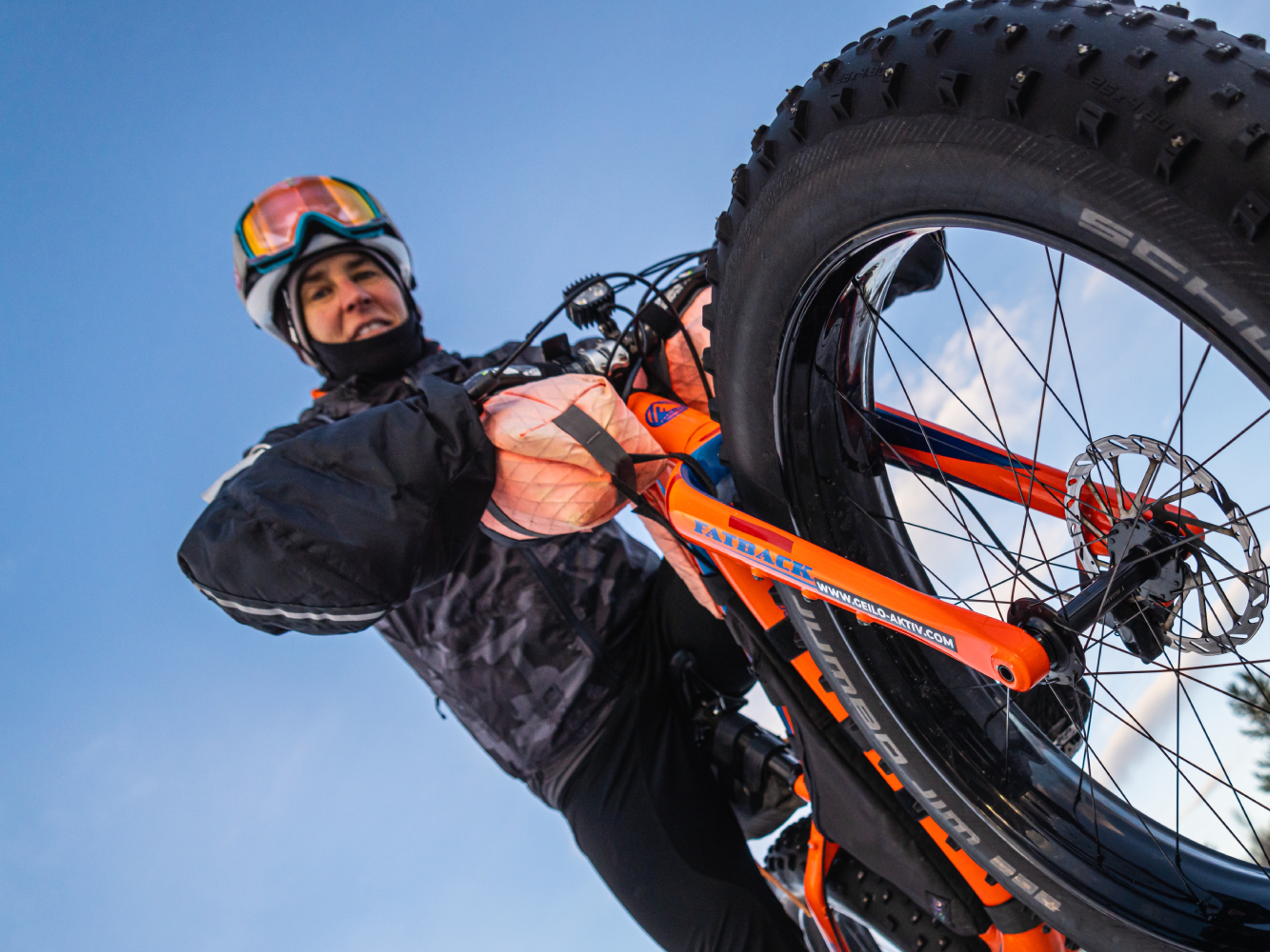 A woman on a fatbike in Geilo, Norway.