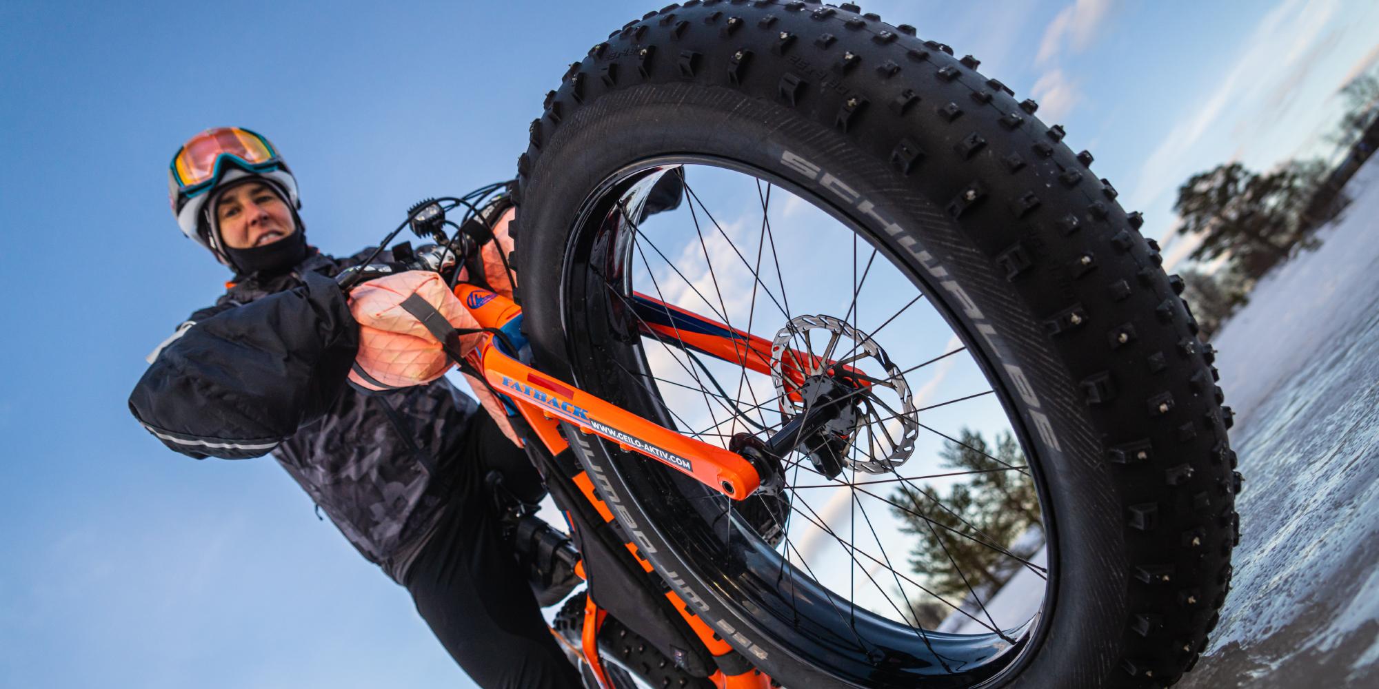 A woman on a fatbike in Geilo, Norway.