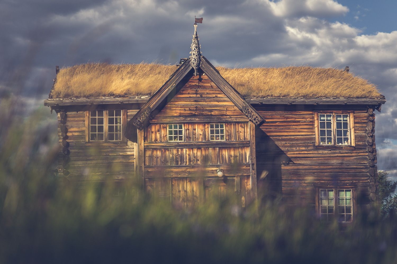 Exterior image of Valbjør Farm in Vågå near Jotunheimen, Eastern Norway