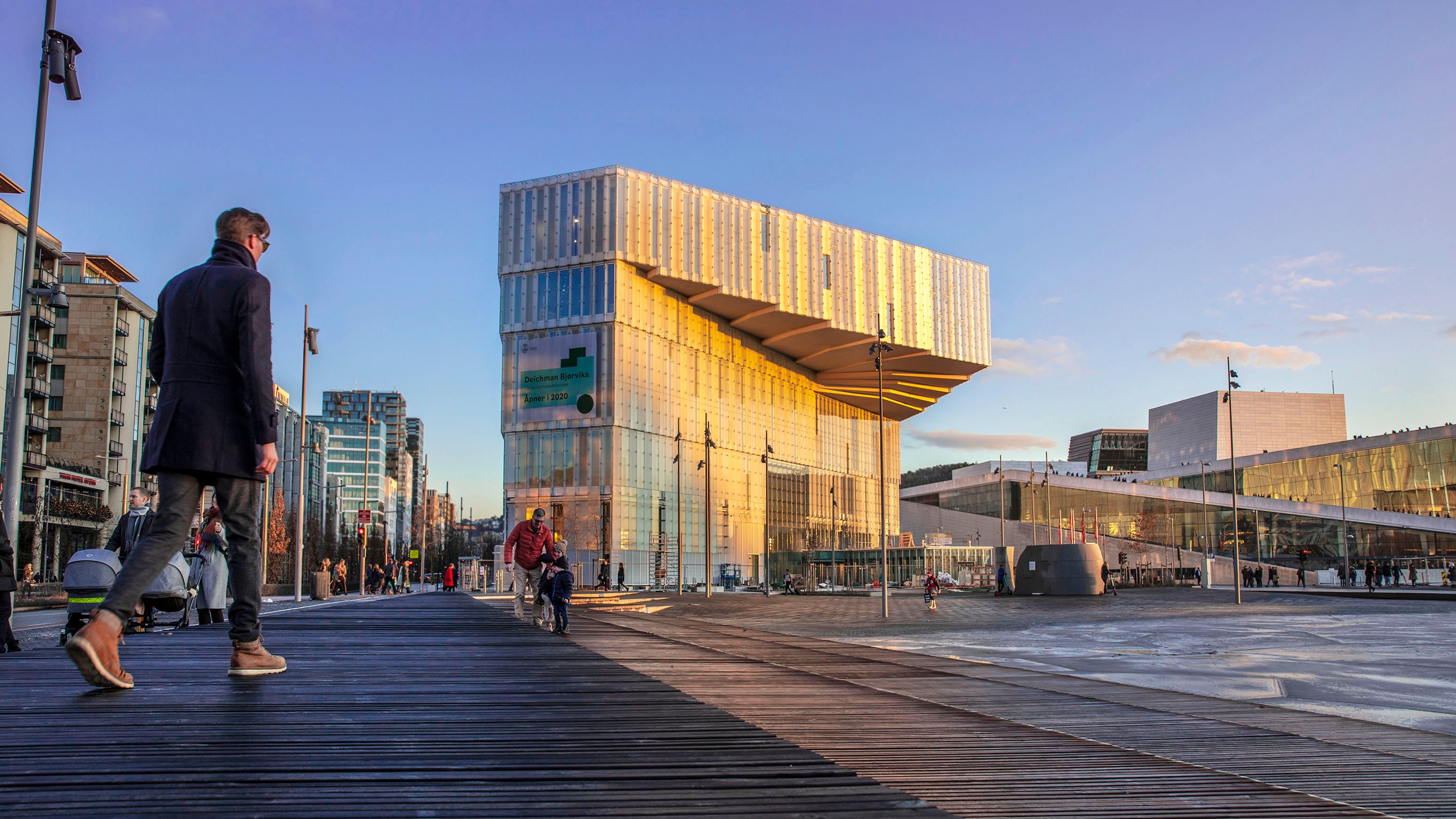 Eksteriørbilde av biblioteket Deichman Bjørvika i Oslo