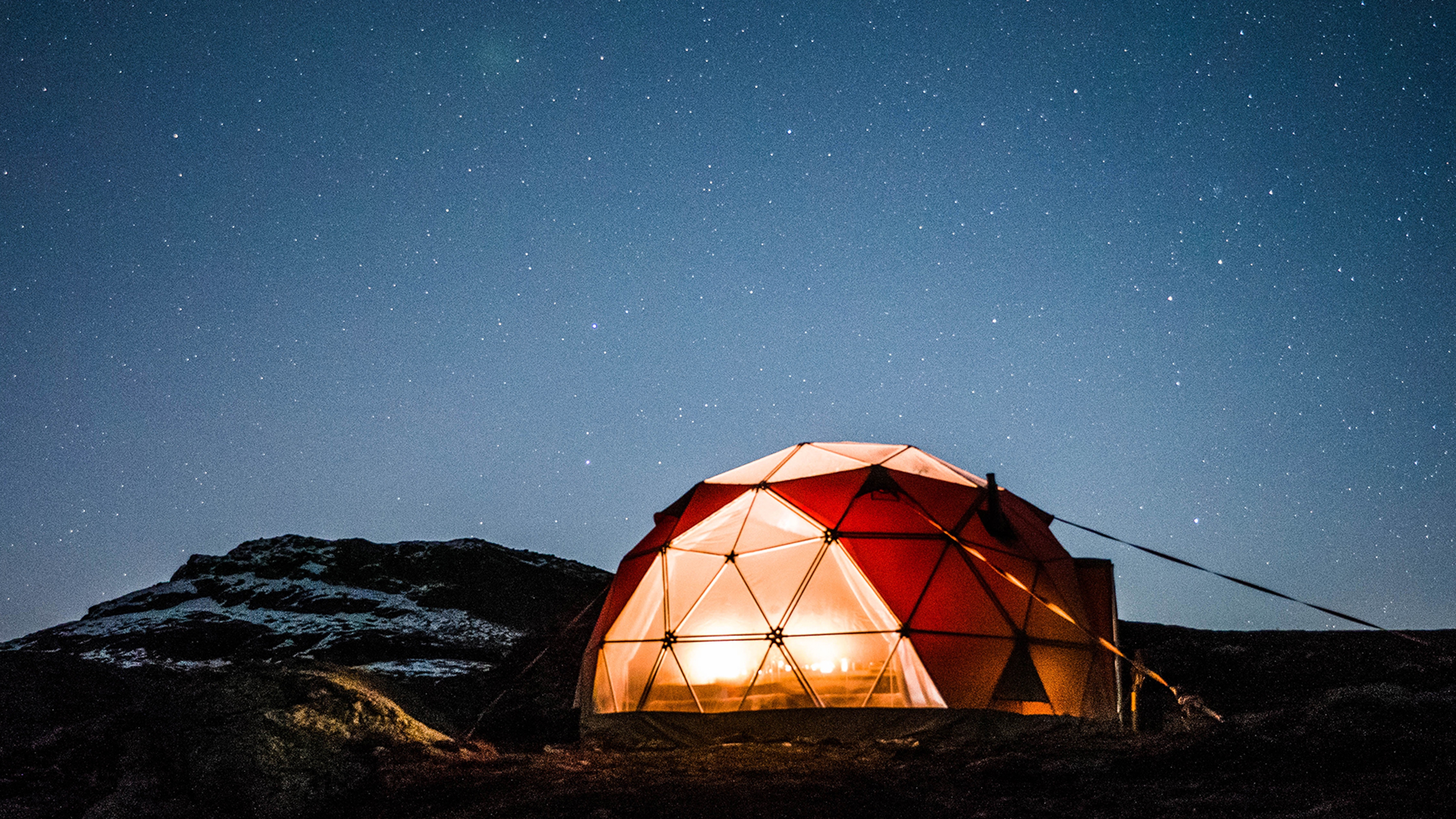 Trolltunga Sunset/Sunrise glampingtelt under stjernehimmelen