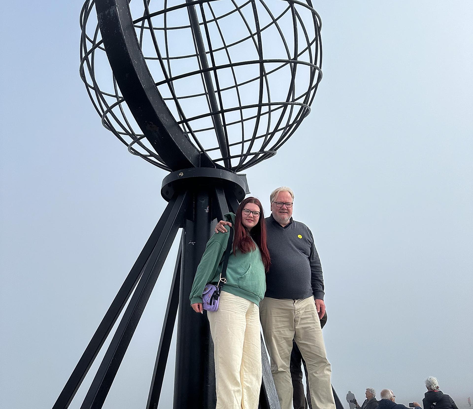 A man and his daughter at Nordkapp