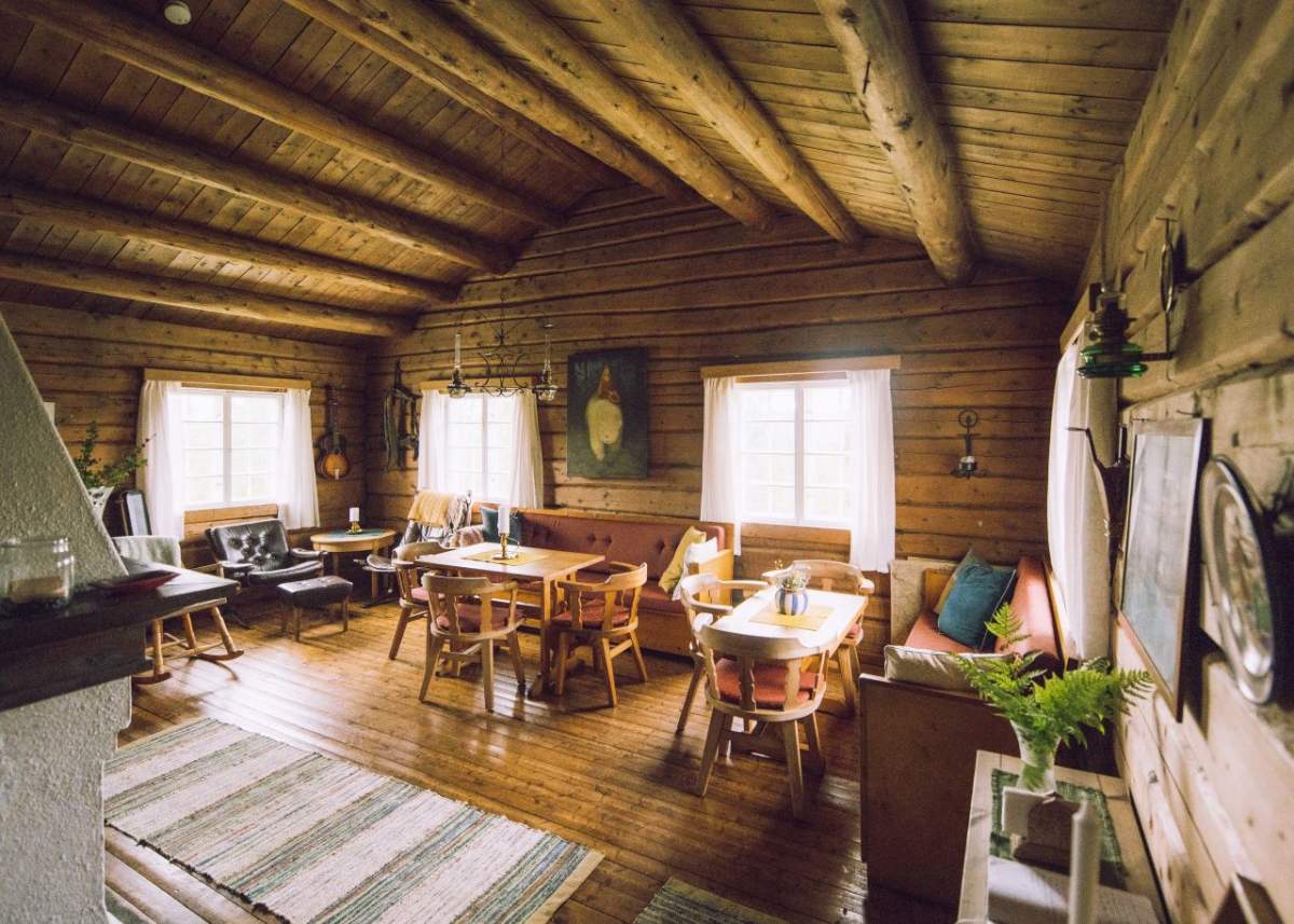 Interior at the Schulzhytta cabin