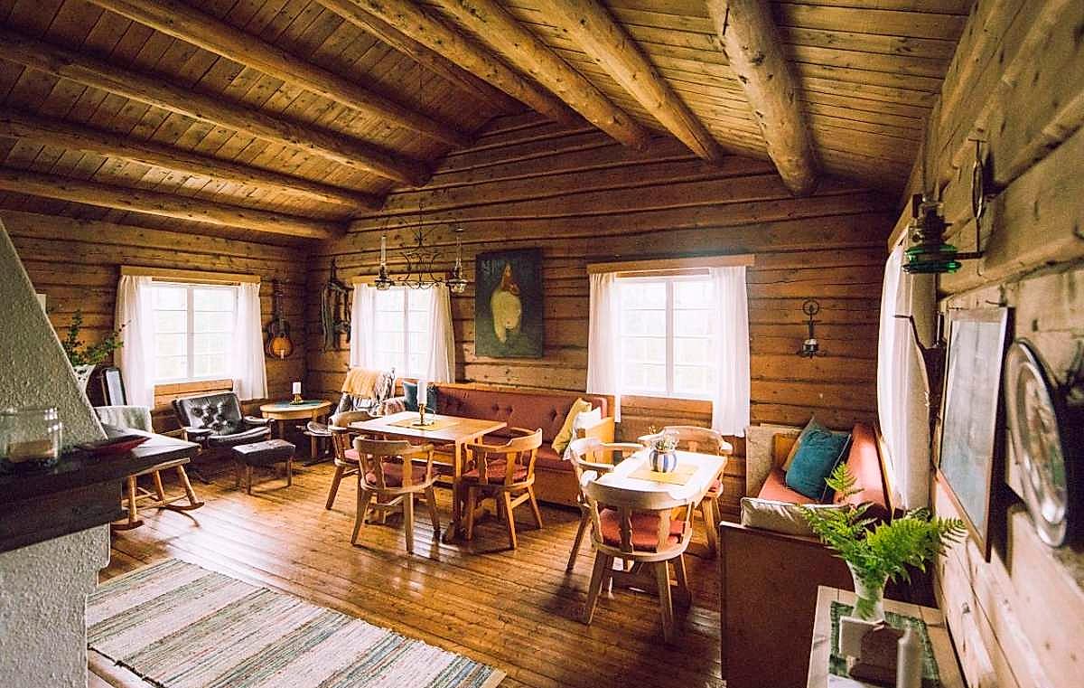 Interior at the Schulzhytta cabin