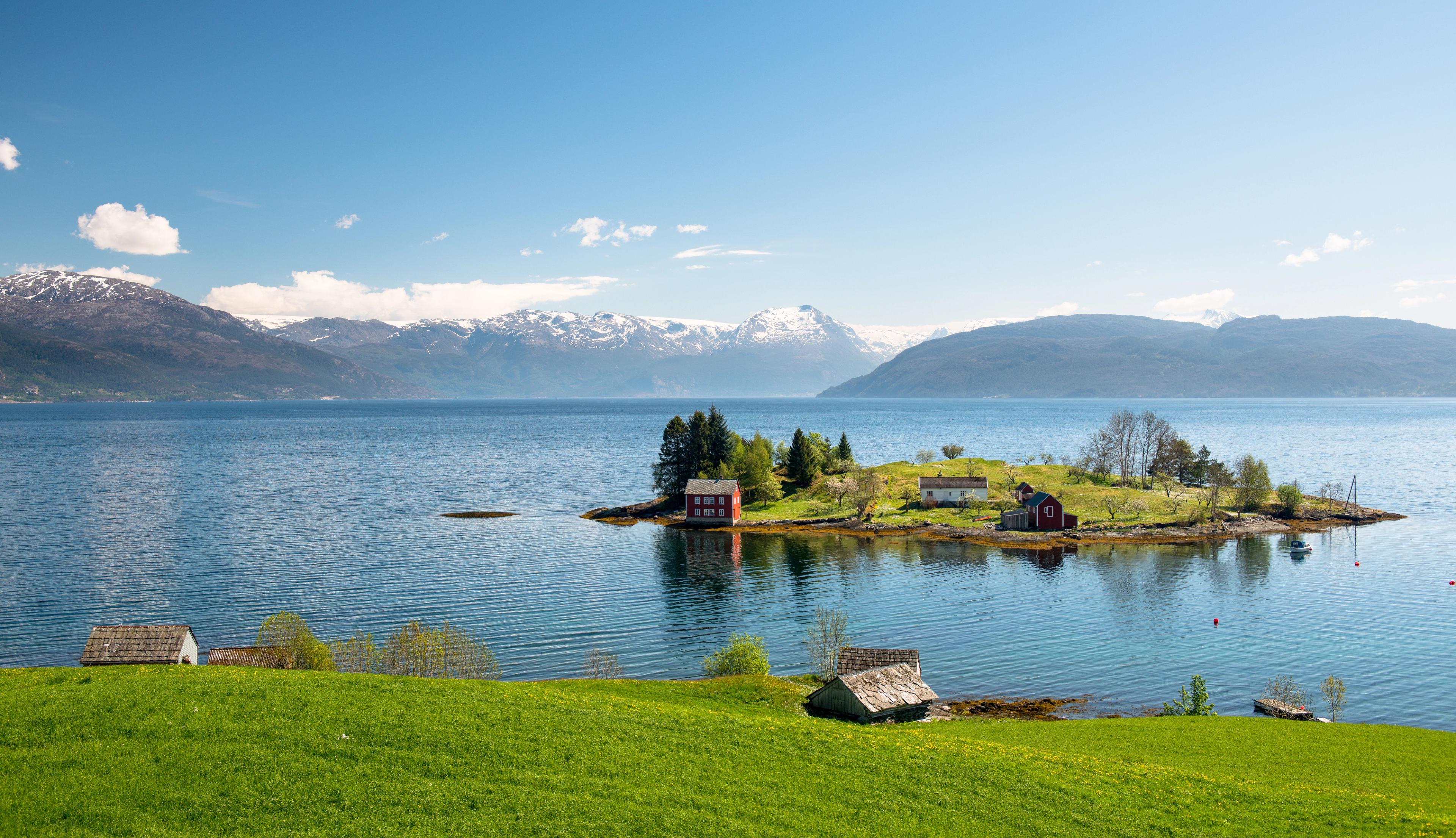 Omaholmen in Hardanger