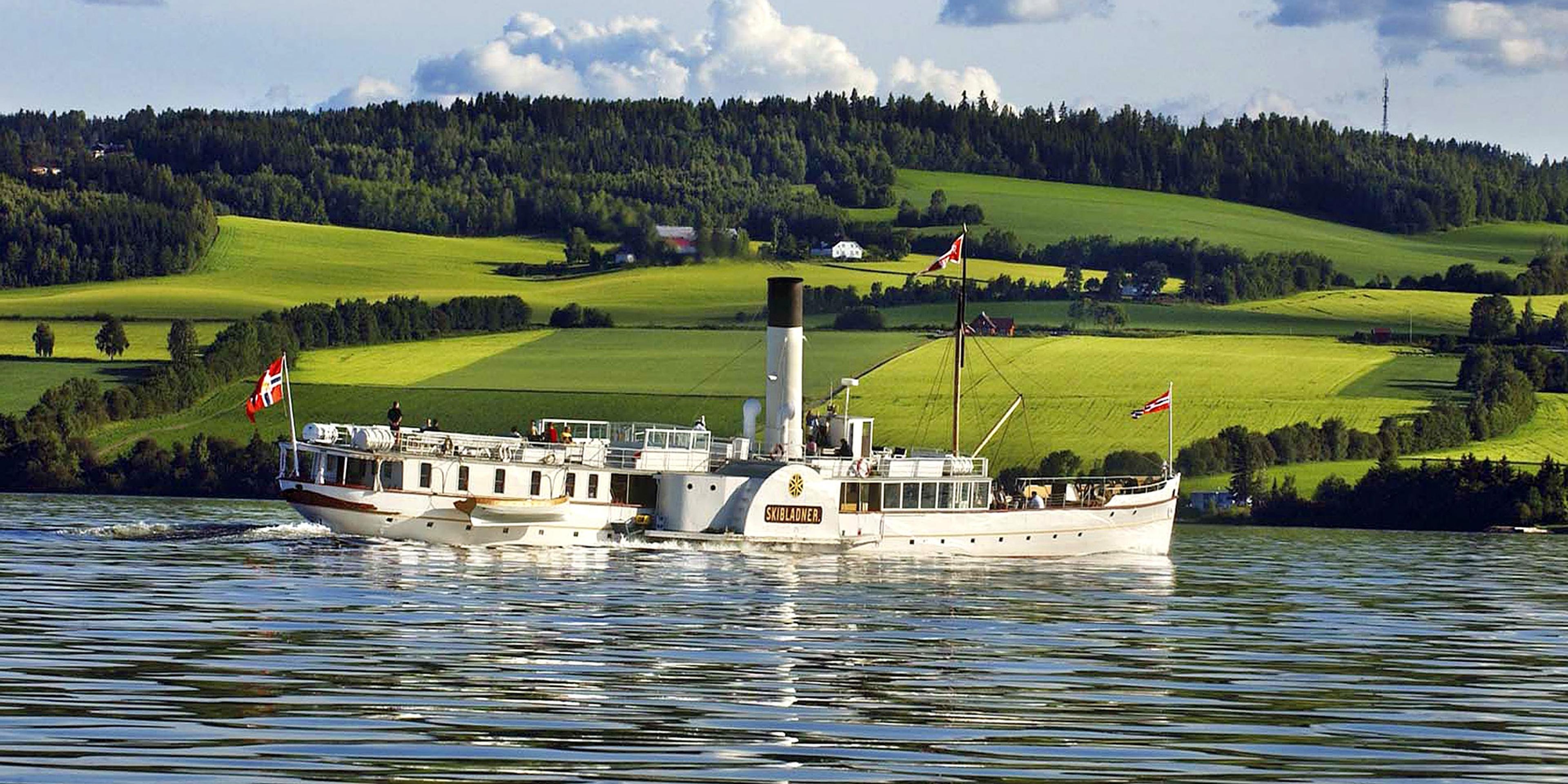 Skibladner, "The white swan of Mjøsa"