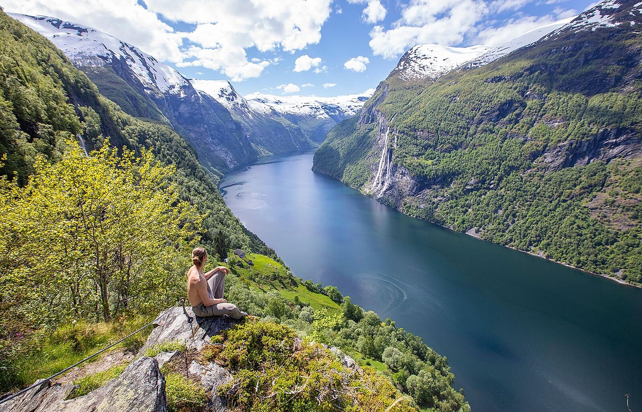 Utsikt over Geirangerfjorden, sett fra Skageflå