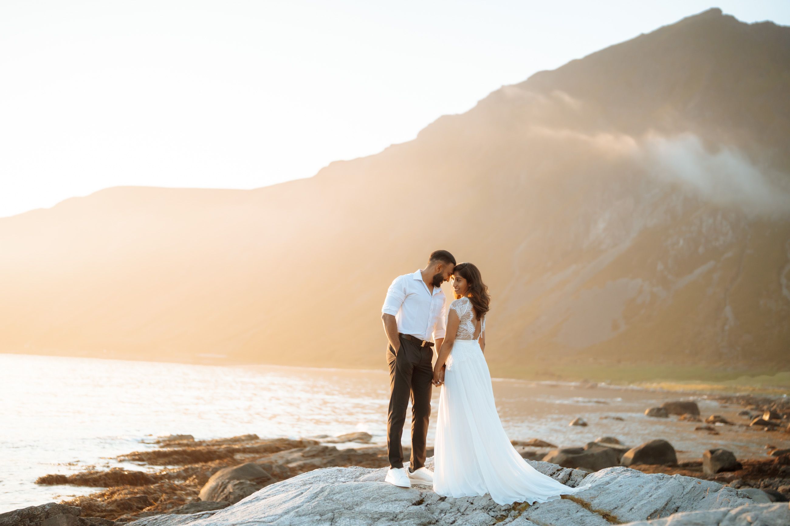 Summer wedding in Lofoten