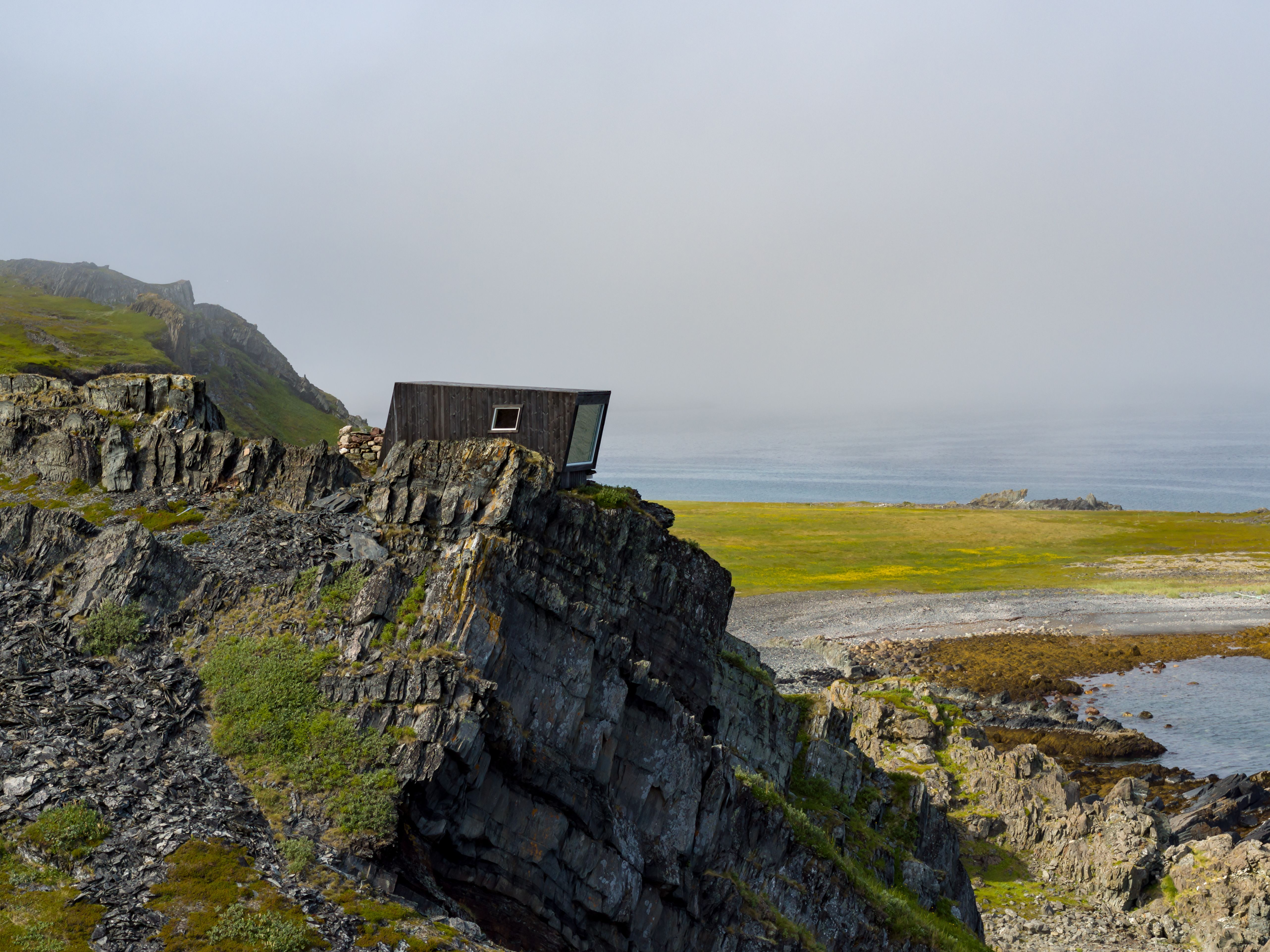 The Kongsfjord wind shelter made by Biotope