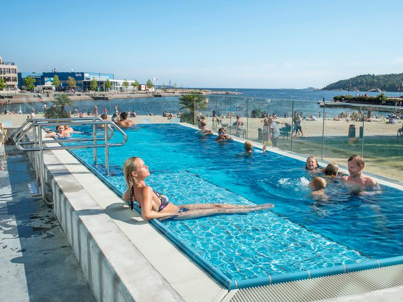 Bassin extérieur du parc aquatique Aquarama, à Kristiansand