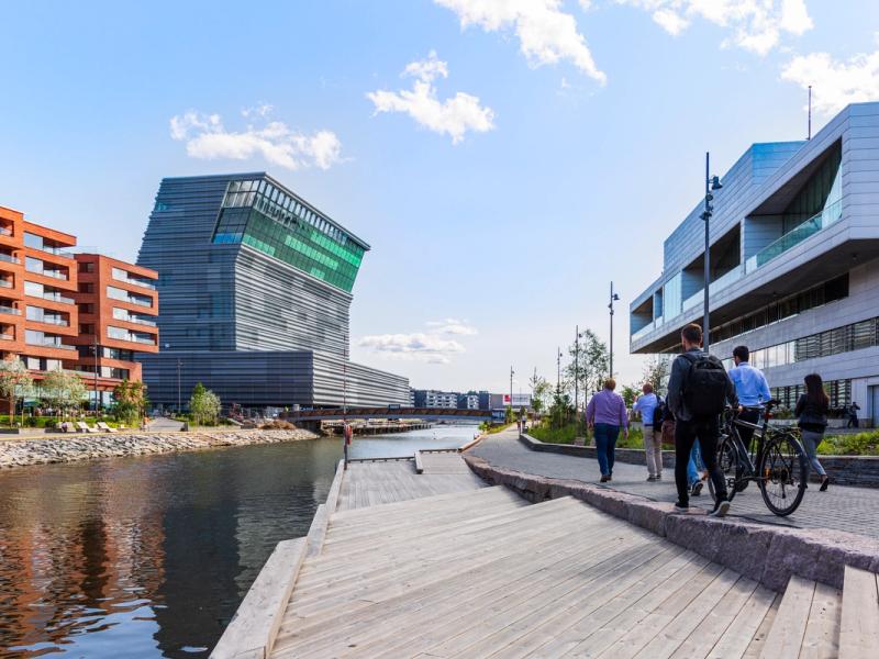 Det mye Munchmuseet ligger like ved Operahuset i Oslo