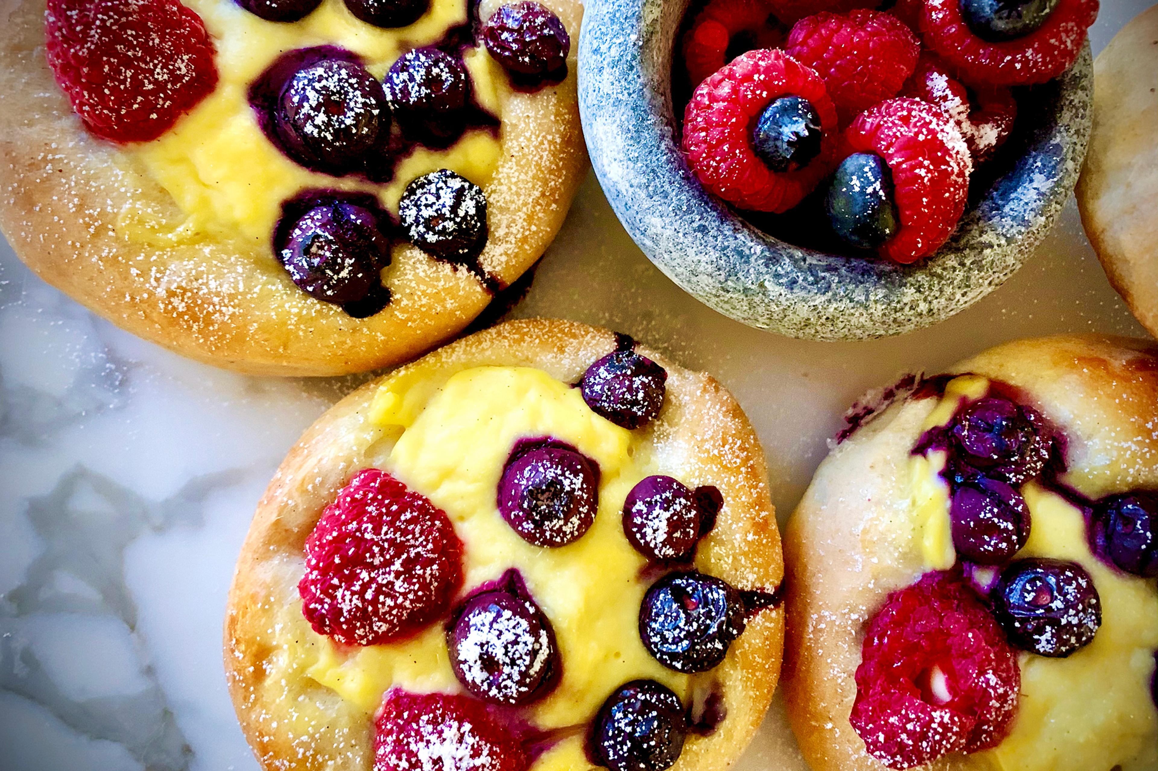 Berry buns in Norway