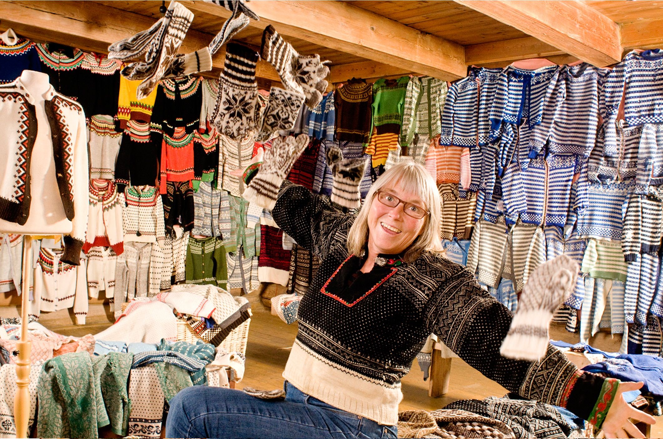 Annemor Sundbø wearing the Setesdalskofte