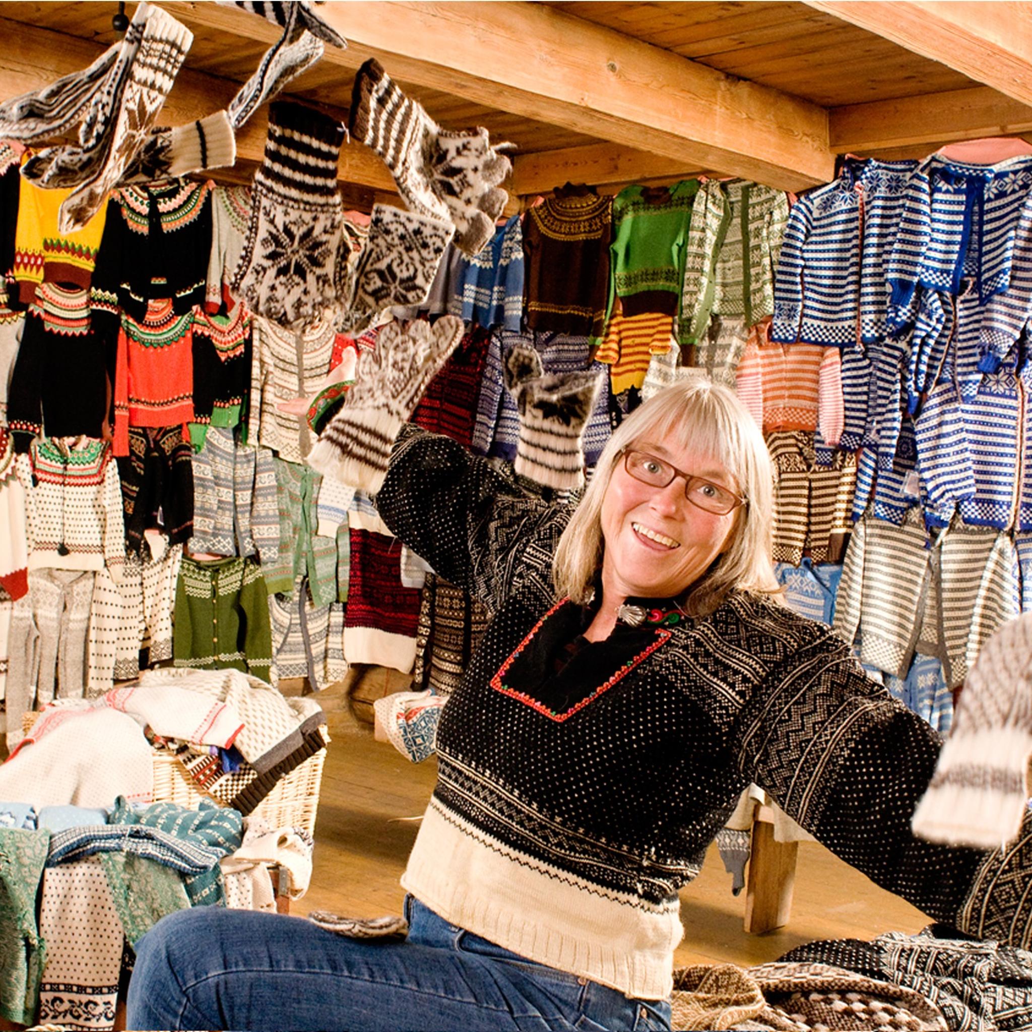 Annemor Sundbø wearing the Setesdalskofte