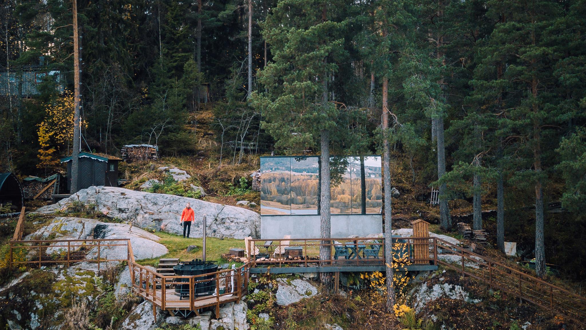 The WonderINN mirrored glass cabin in Rælingen, Eastern Norway