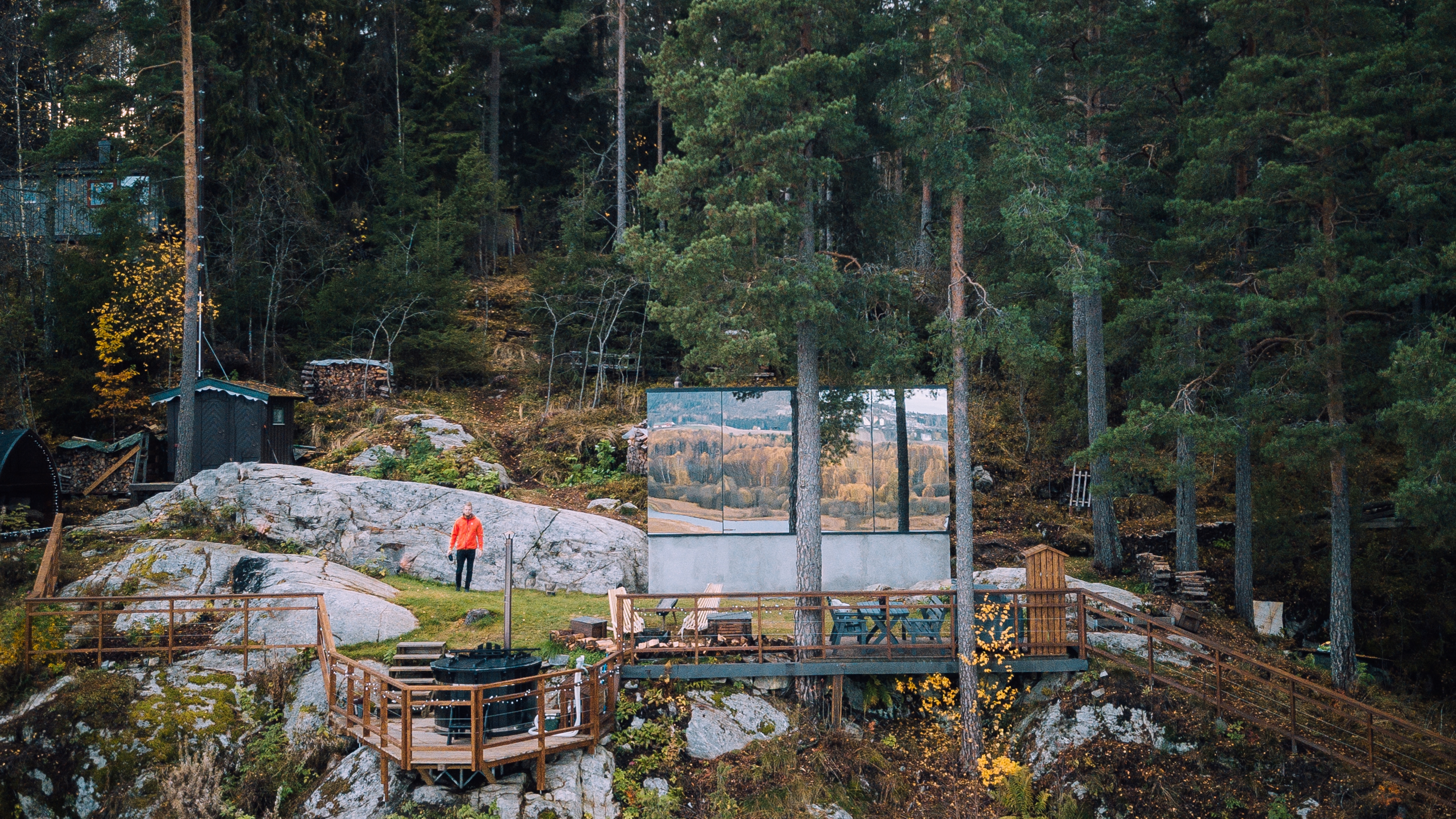 The WonderINN mirrored glass cabin in Rælingen, Eastern Norway