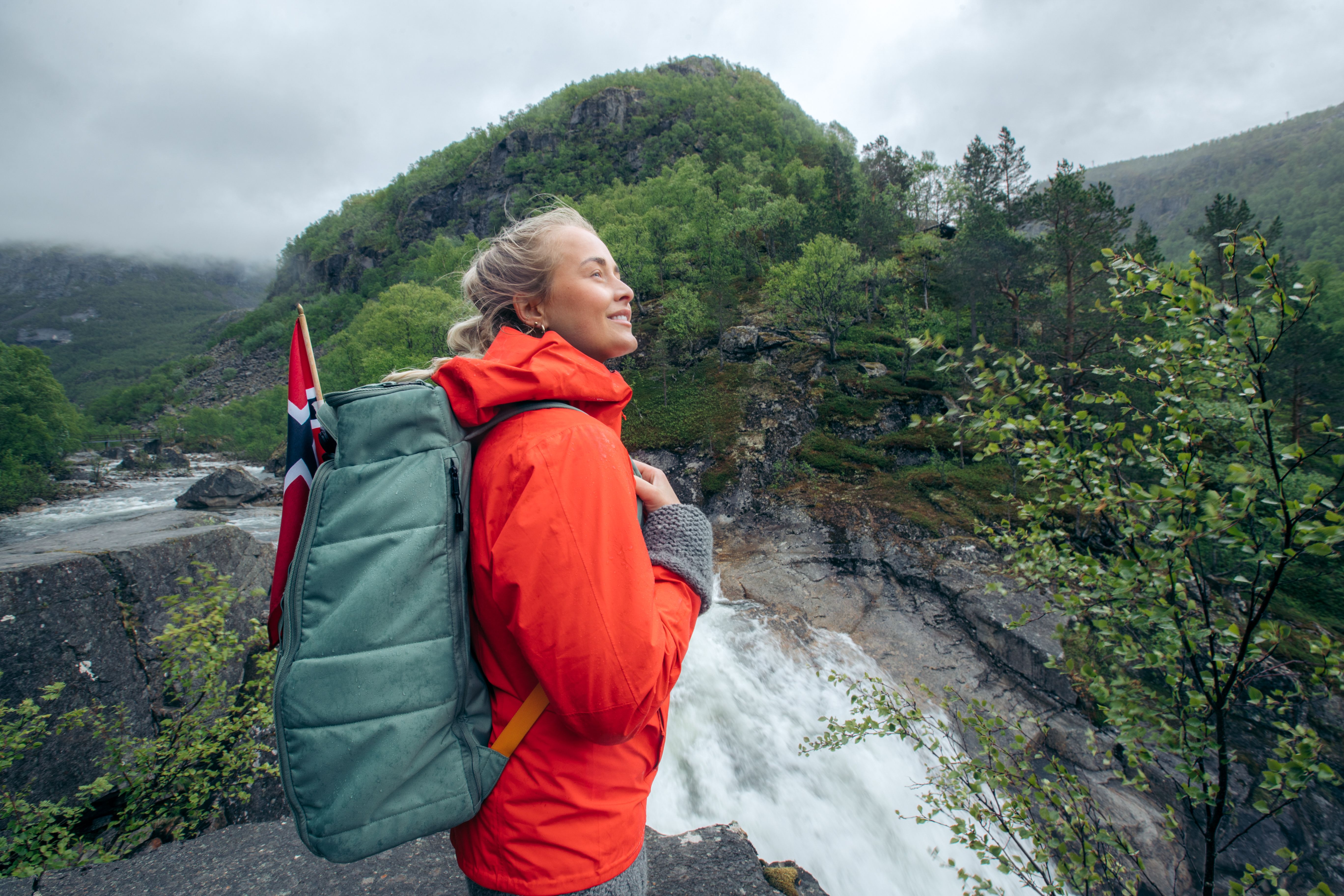 Girl hiking to Rombaksbotn