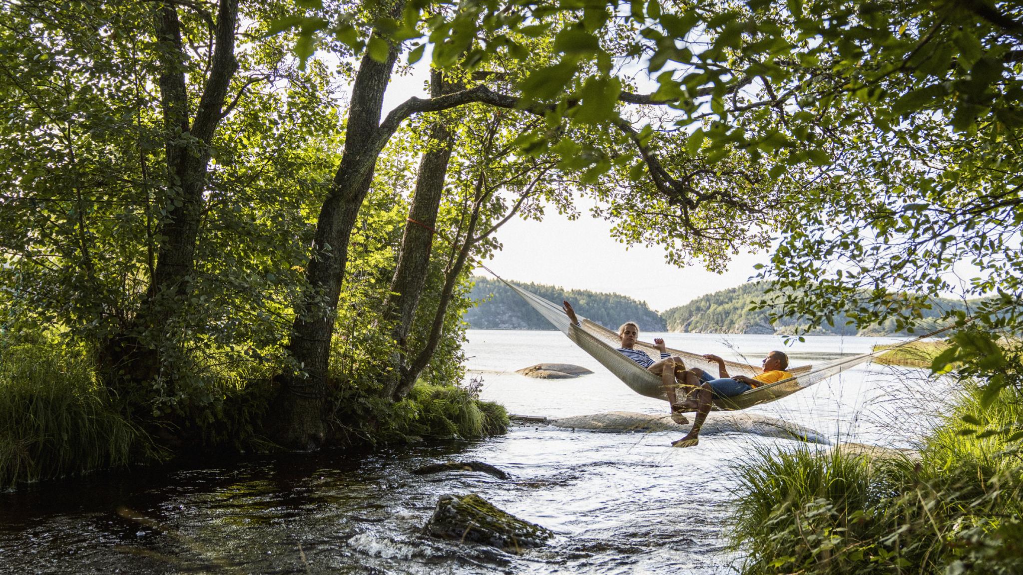 Two people in hammock