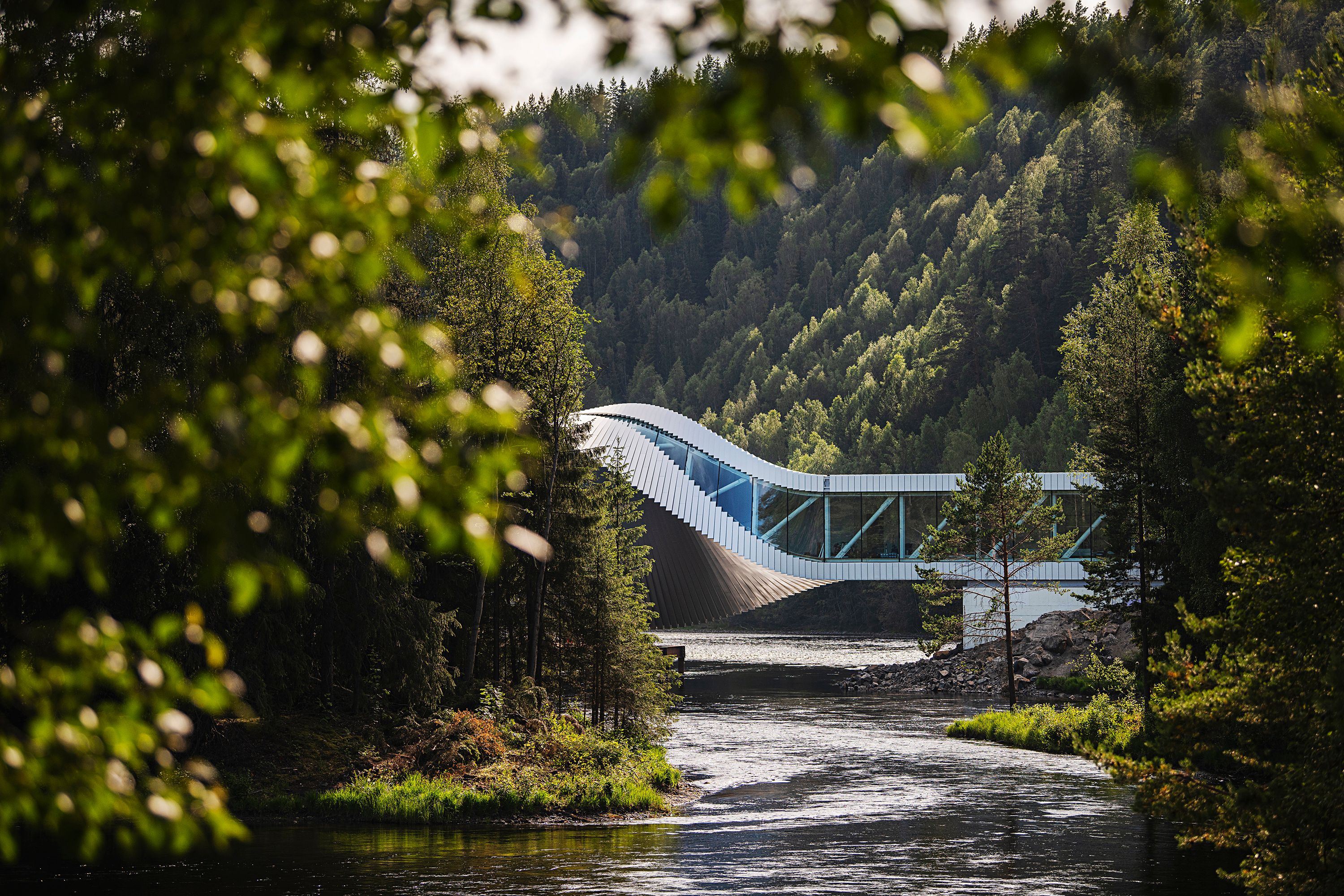 Het museumgebouw ’The Twist’ aan het Kistefos Museum in Hadeland, Oost-Noorwegen