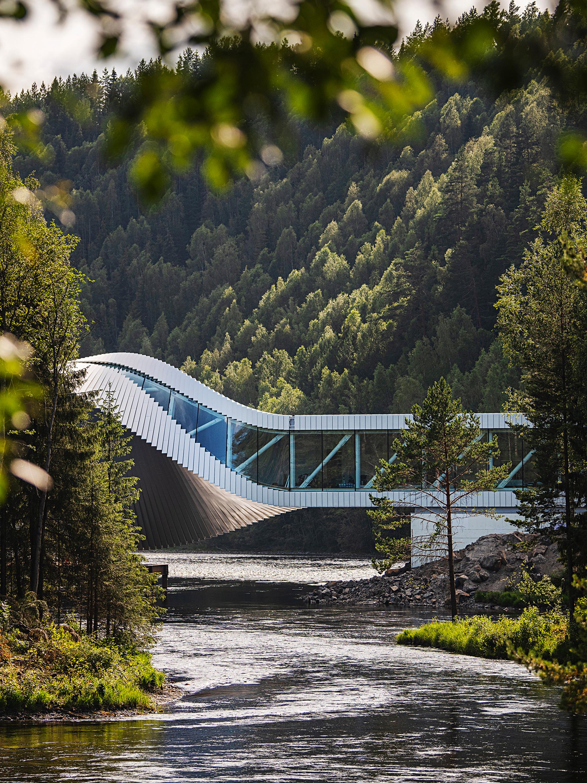Das Museumsgebäude The Twist im Kistefos Museum in Hadeland, Ostnorwegen