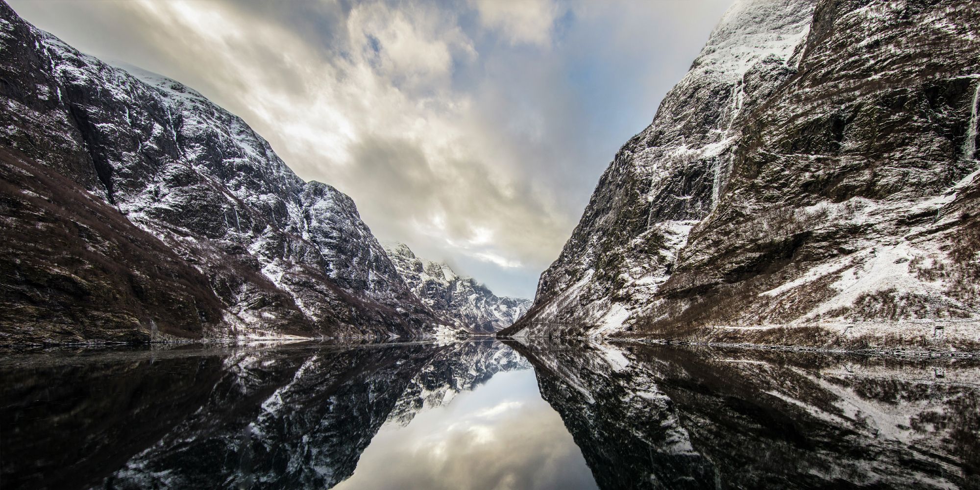 Mountain meets fjords in Flåm