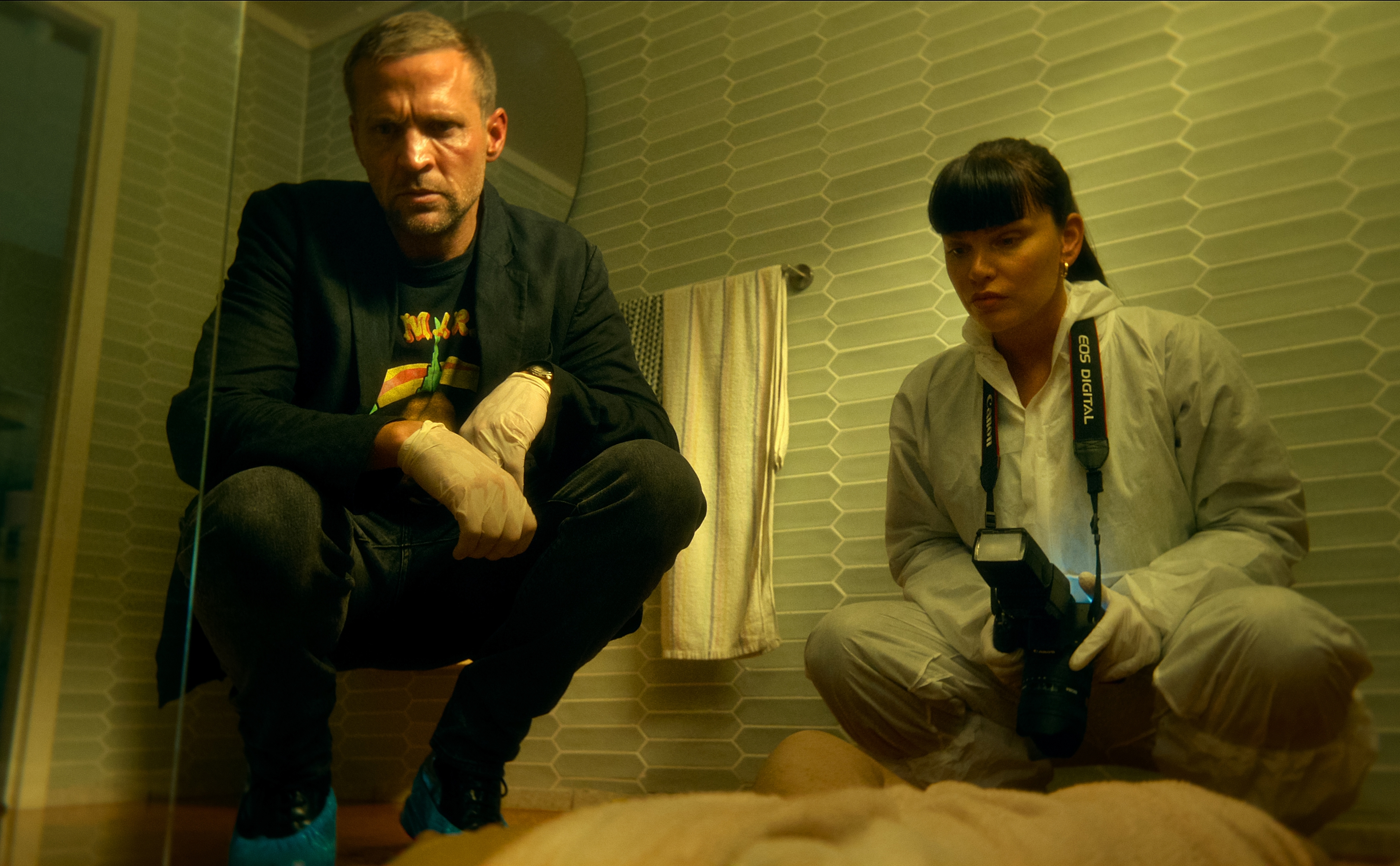 Detective Harry Hole and his collegue from the Netflix series