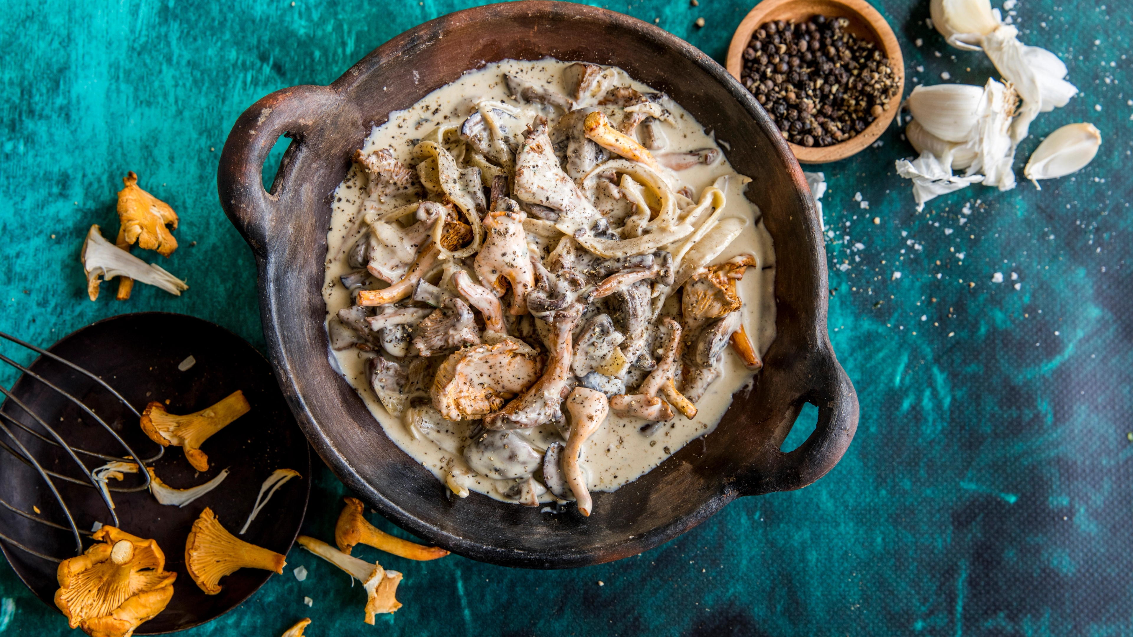 Mushroom stew in a pot.
