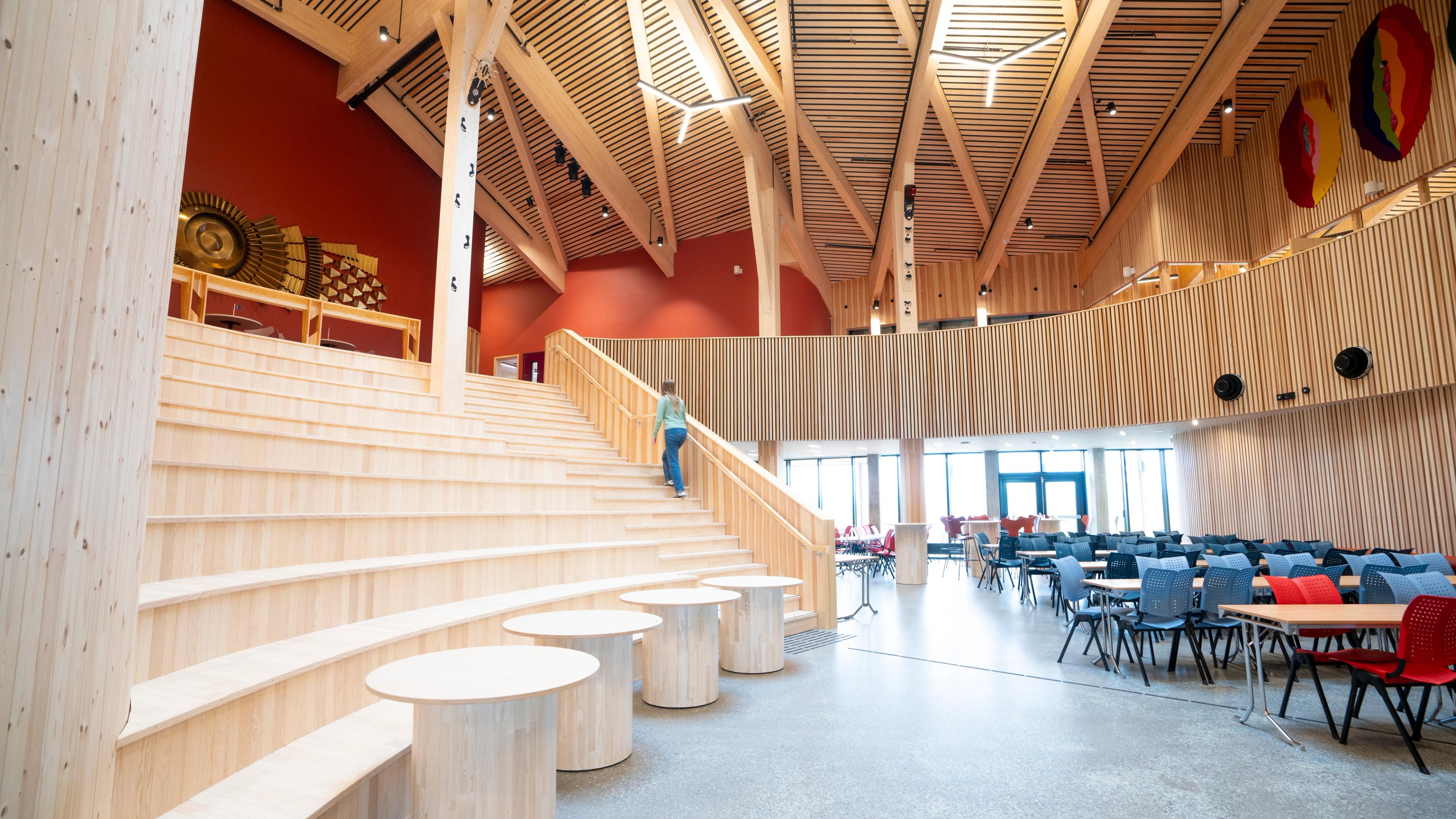 Inside the main entrance of Čoarvemátta in Kautokeino